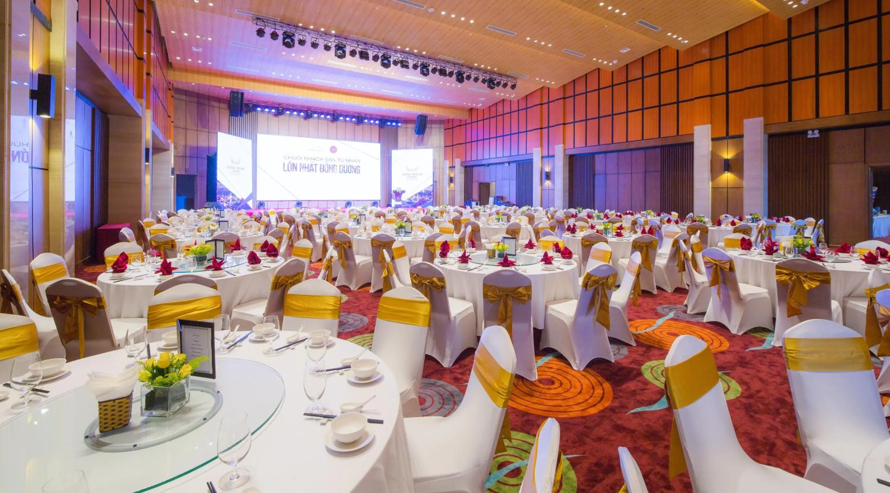 Restaurant/places to eat in Muong Thanh Luxury Danang Beach Hotel