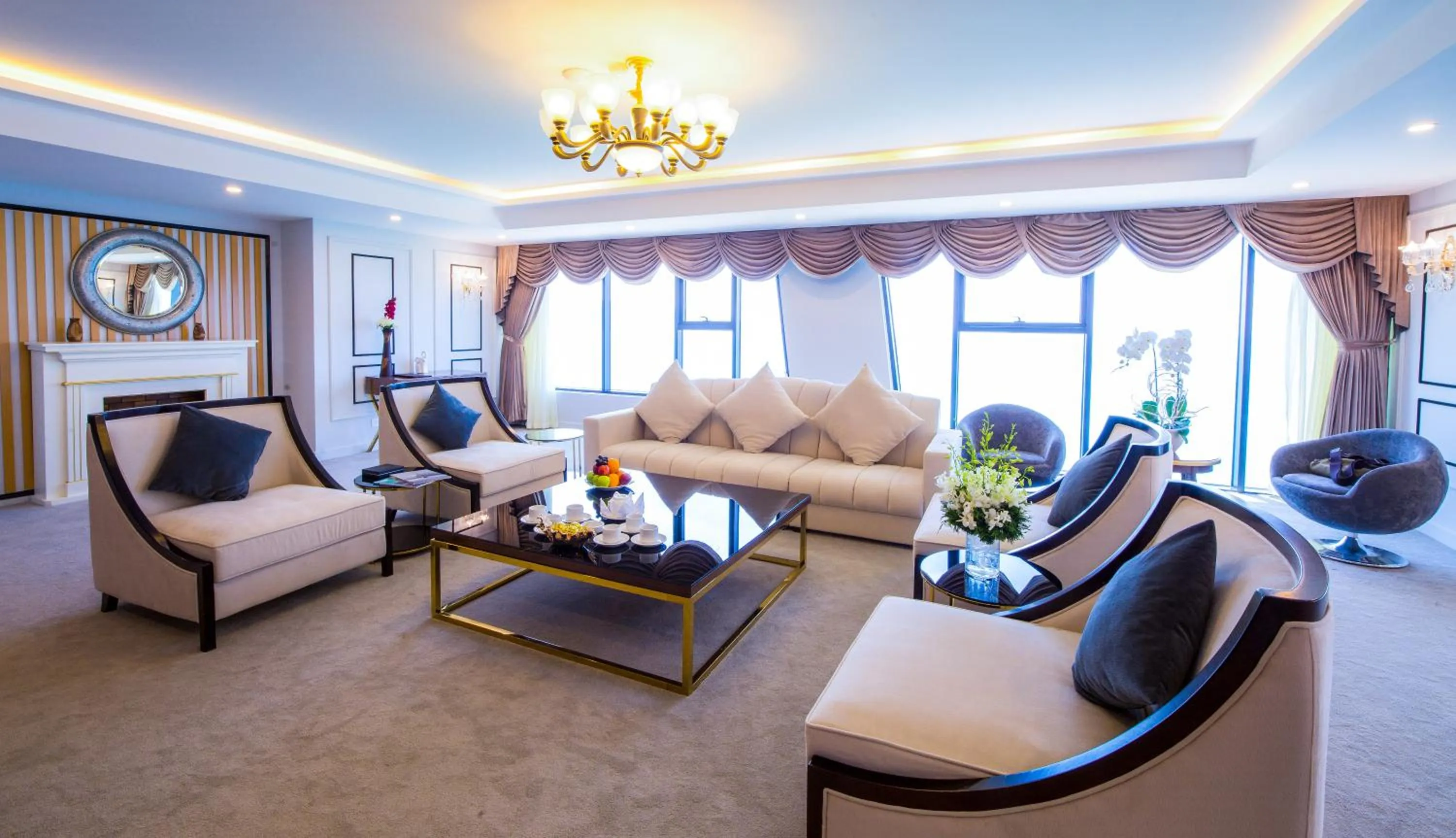 Living room in Muong Thanh Luxury Da Nang Hotel