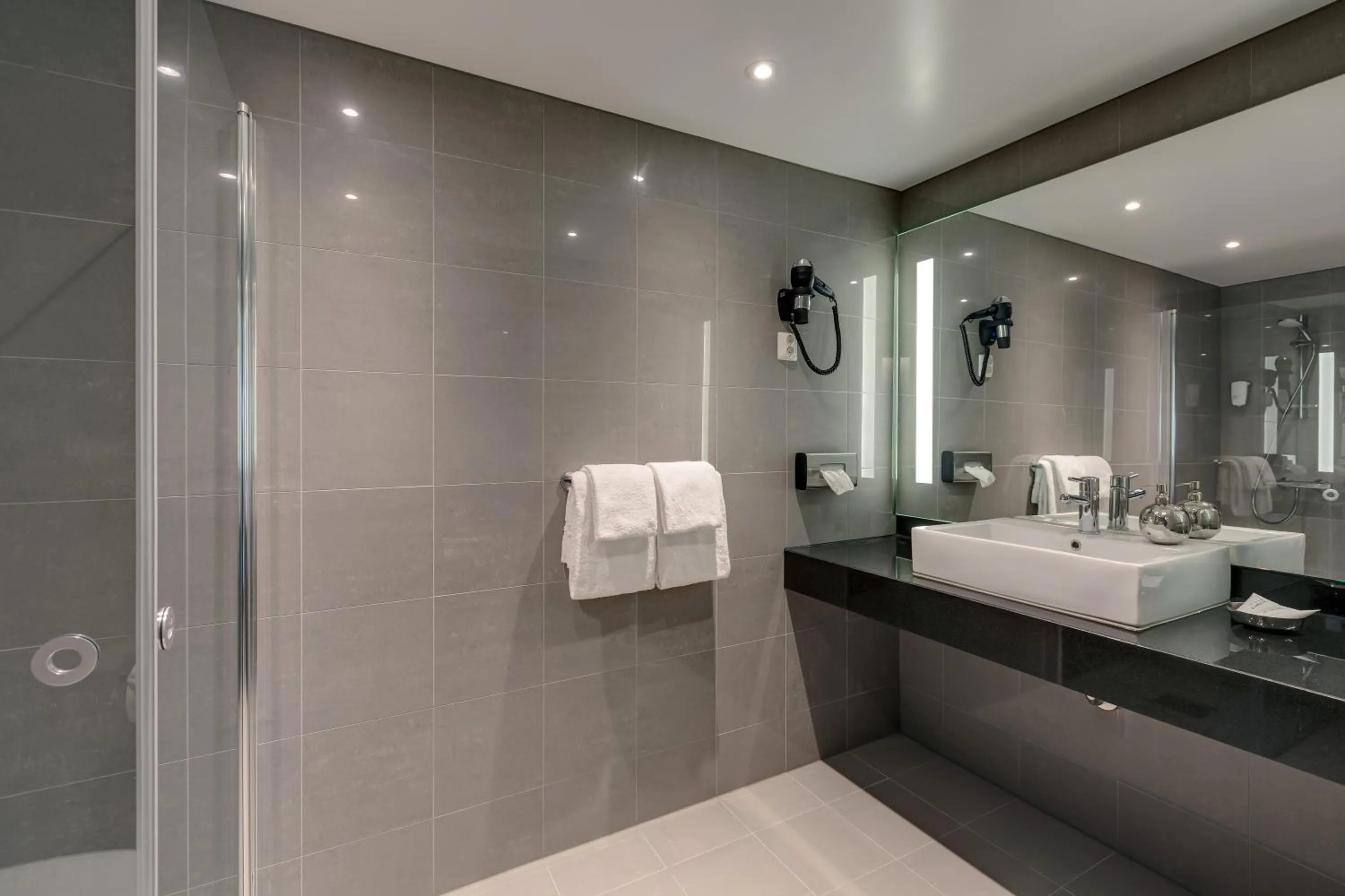 Bathroom in Quality Airport Hotel Gardermoen