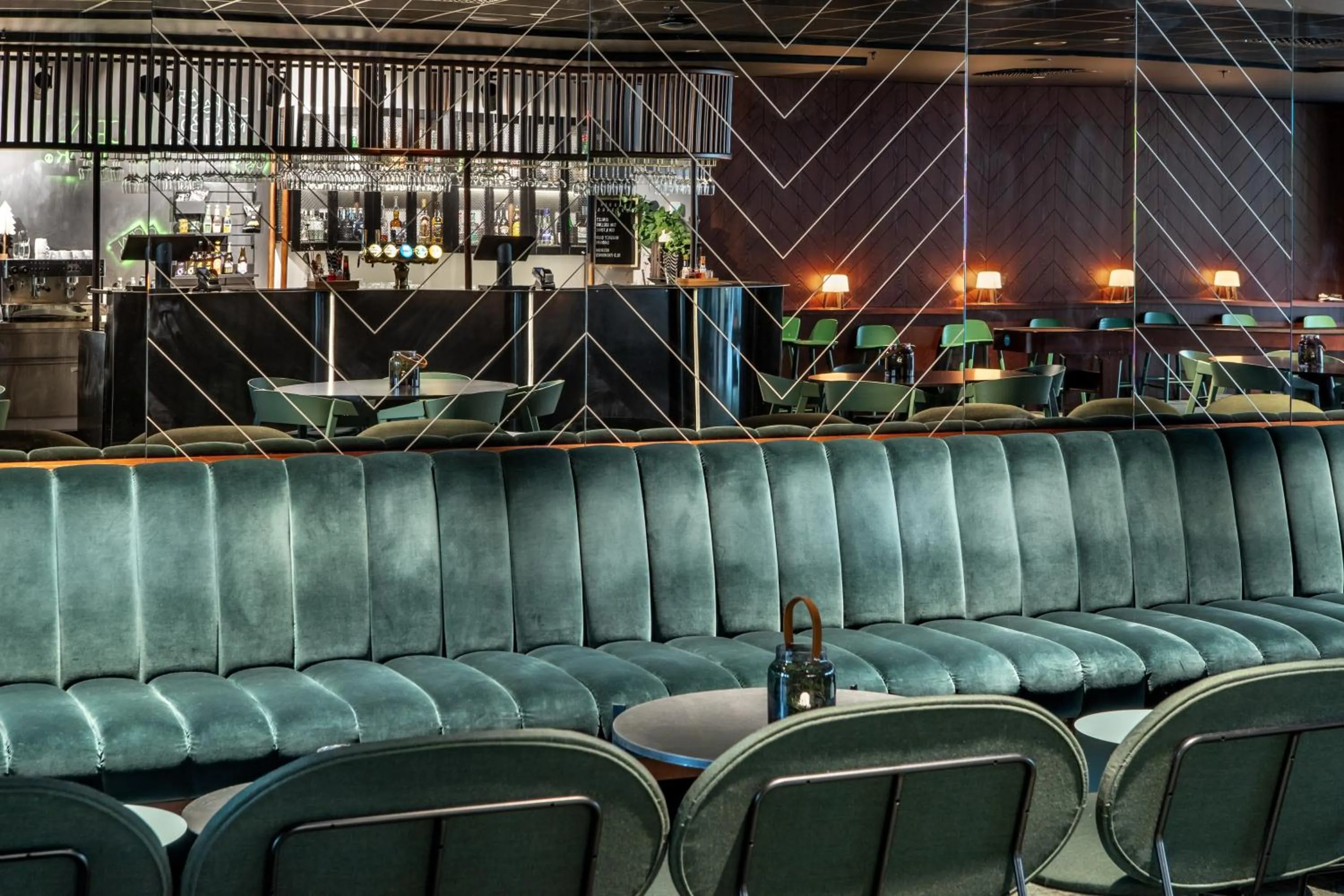 Lounge or bar in Quality Airport Hotel Gardermoen