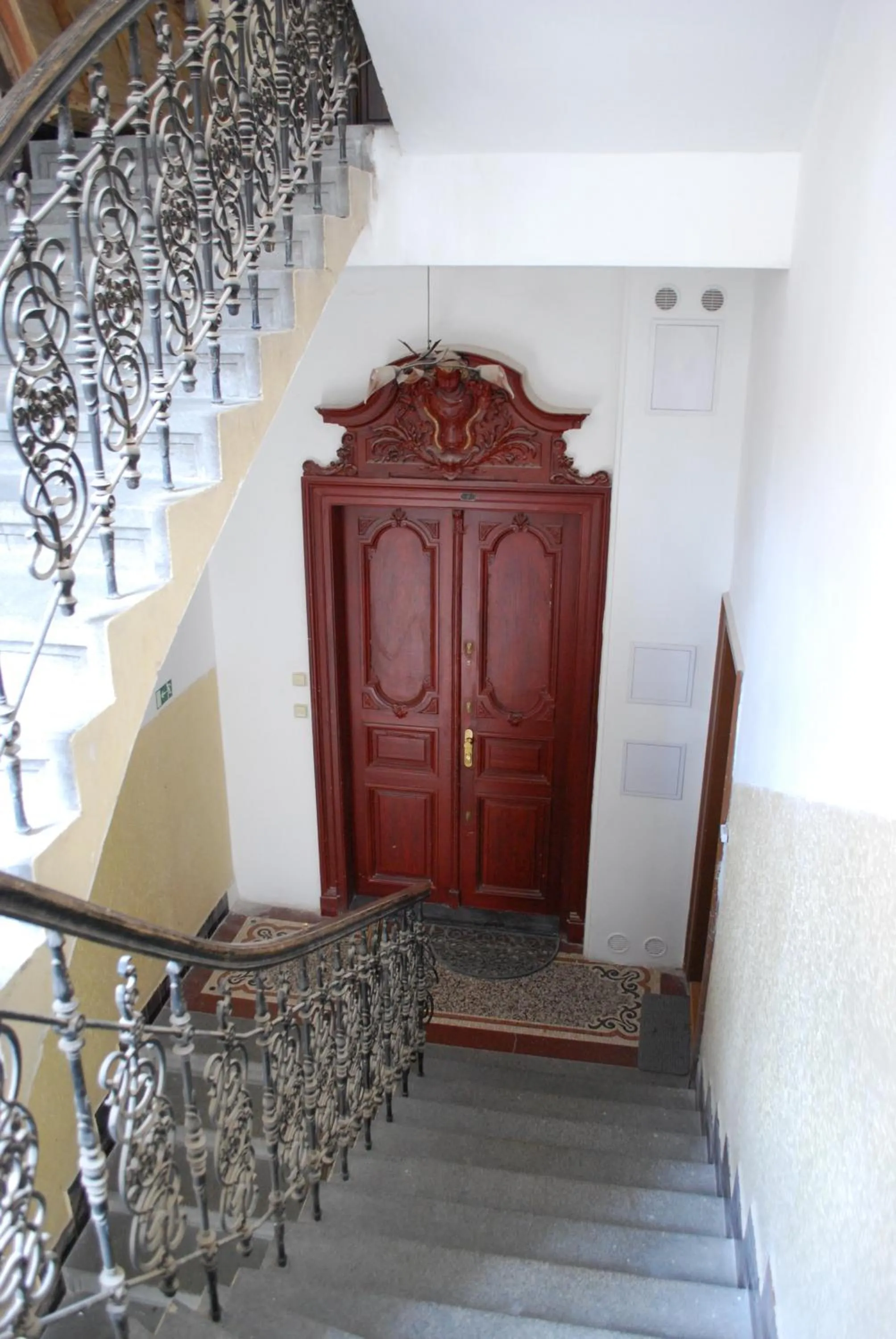 Property building in Mordecai 12 Apartments by Adrez