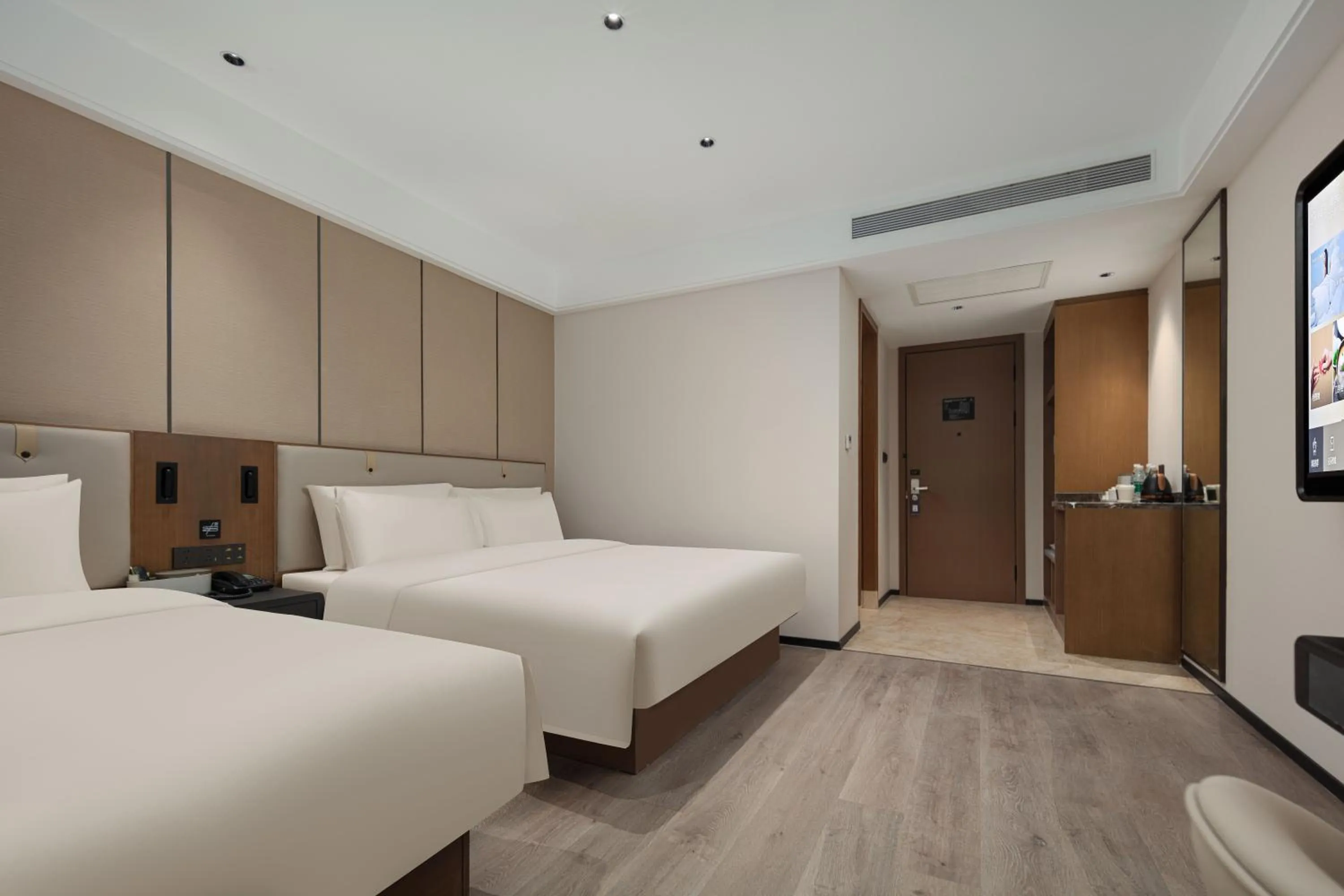 Bed in Atour X Hotel Shanghai Hongqiao Airport Konggang Road