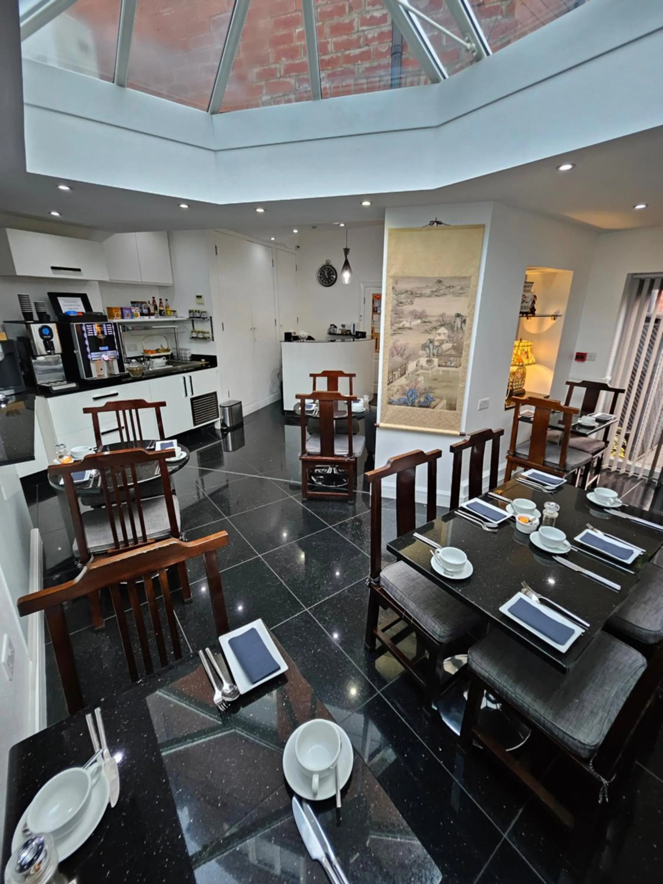 Restaurant/places to eat in Tower Guest House