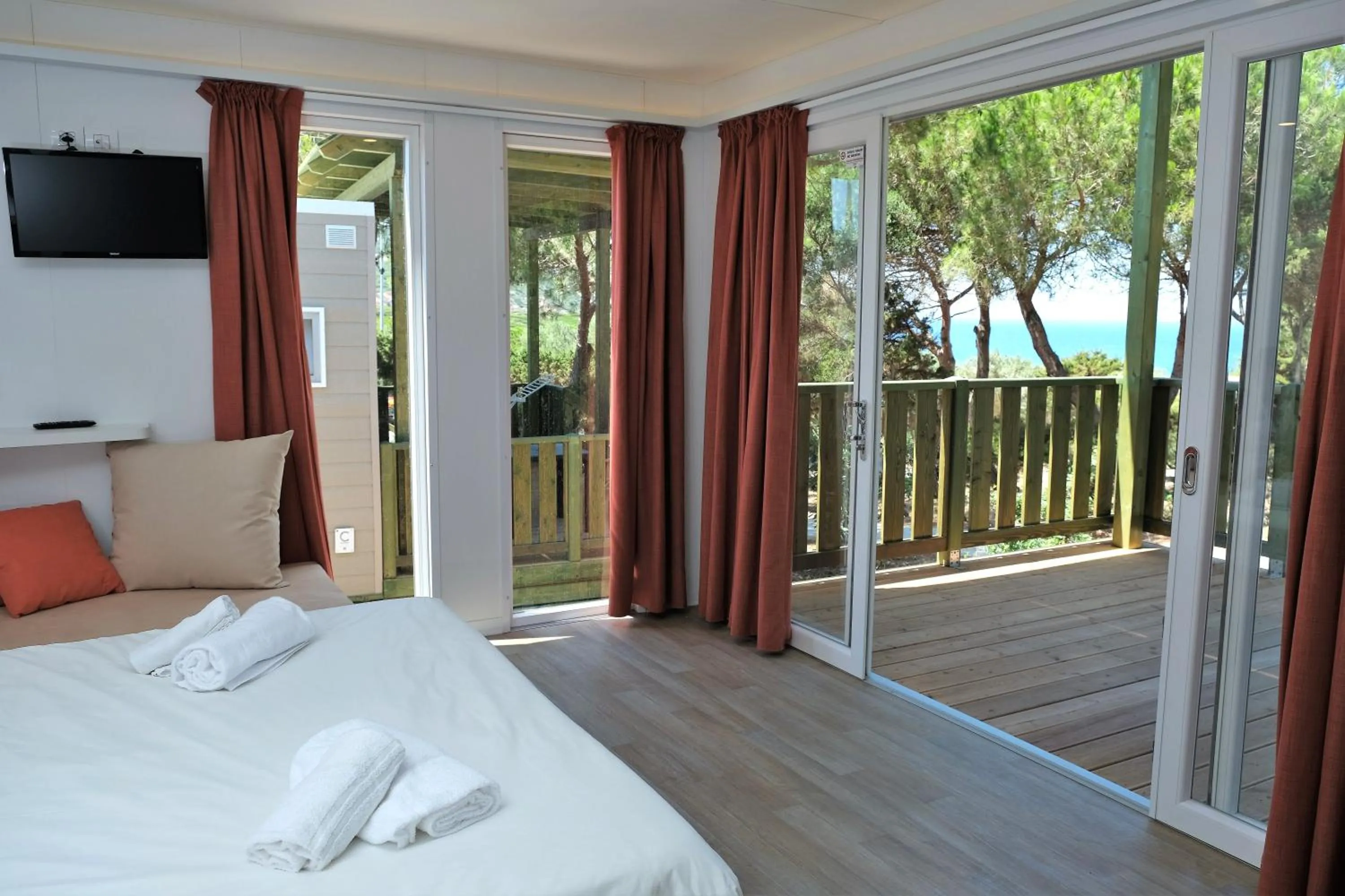 Bedroom, Bed in Villaggio Camping Torre Del Porticciolo