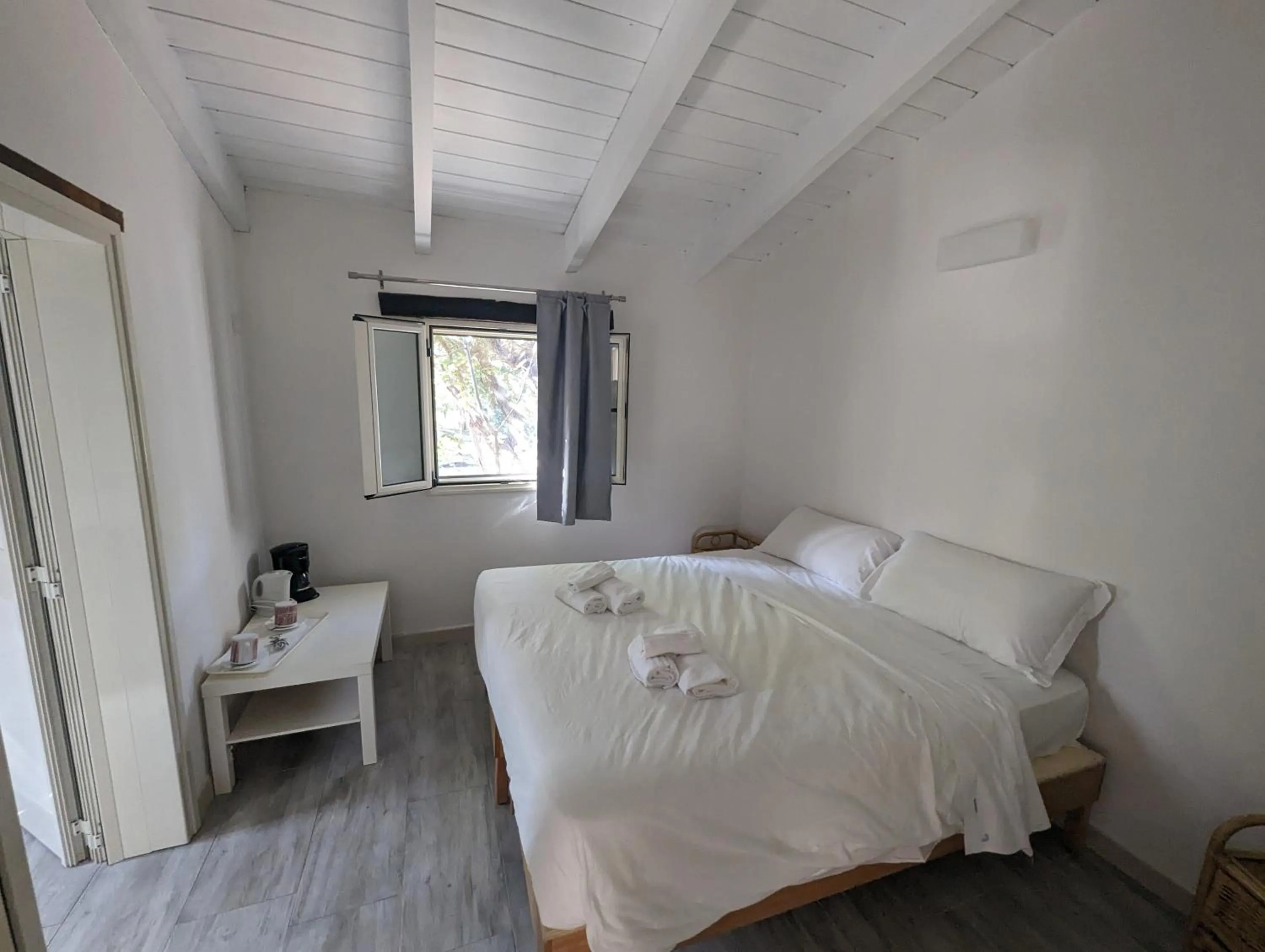 Bedroom, Bed in Villaggio Camping Torre Del Porticciolo