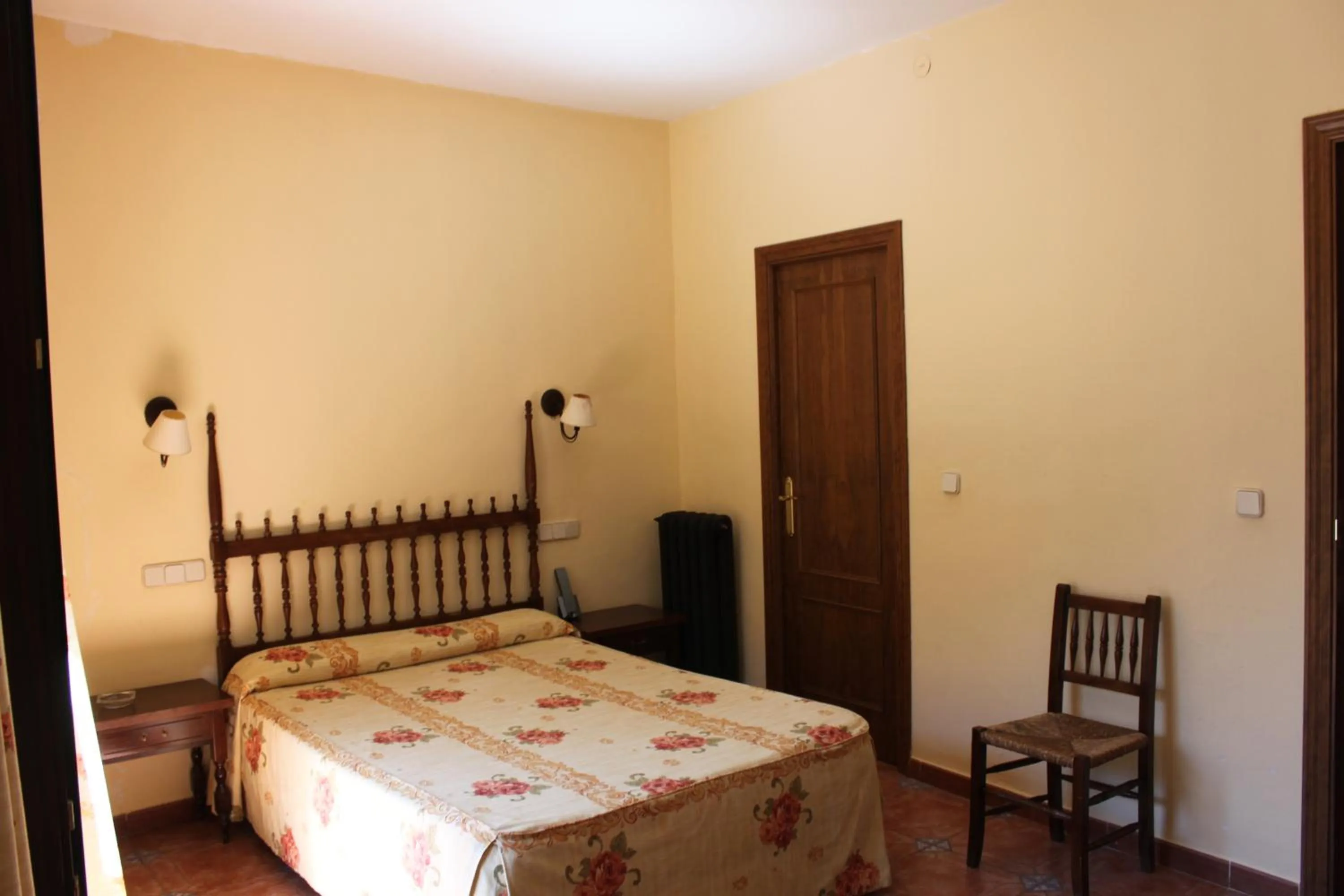 Photo of the whole room in Hotel Rey Niño