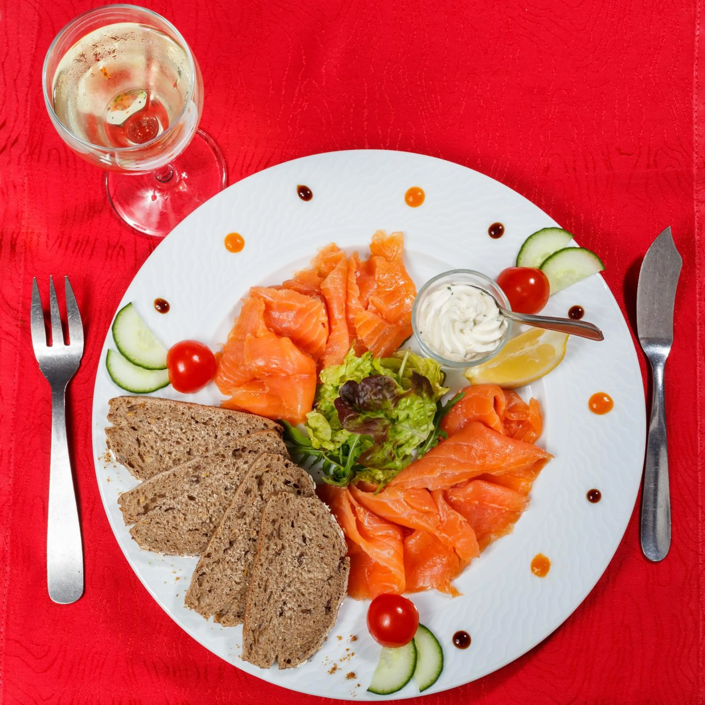 Auberge Du Cheval Blanc - Logis Hotel