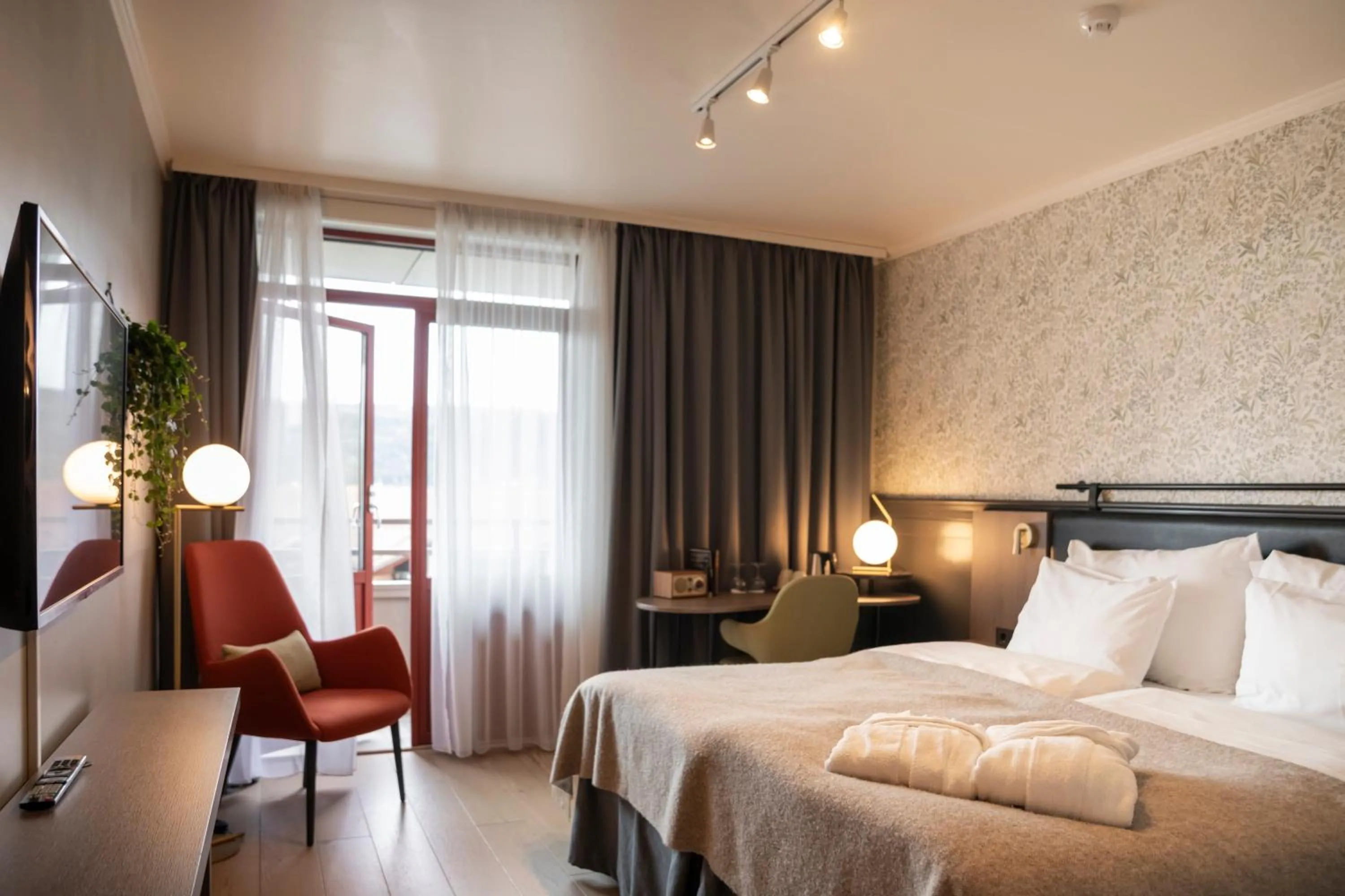 Photo of the whole room, Bed in Home Hotel Hammer