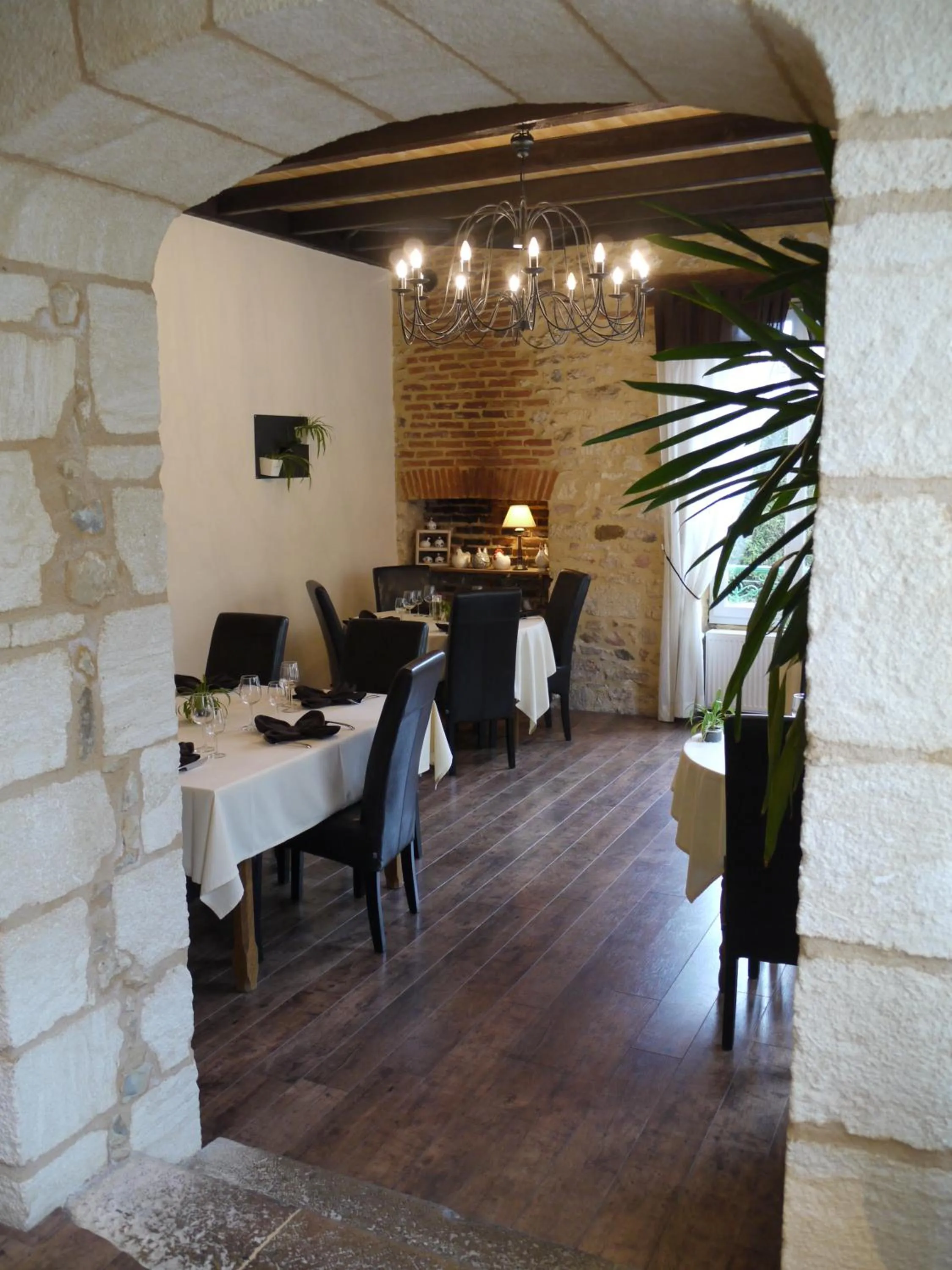 Restaurant/places to eat in Le Trèfle à Quatre Feuilles