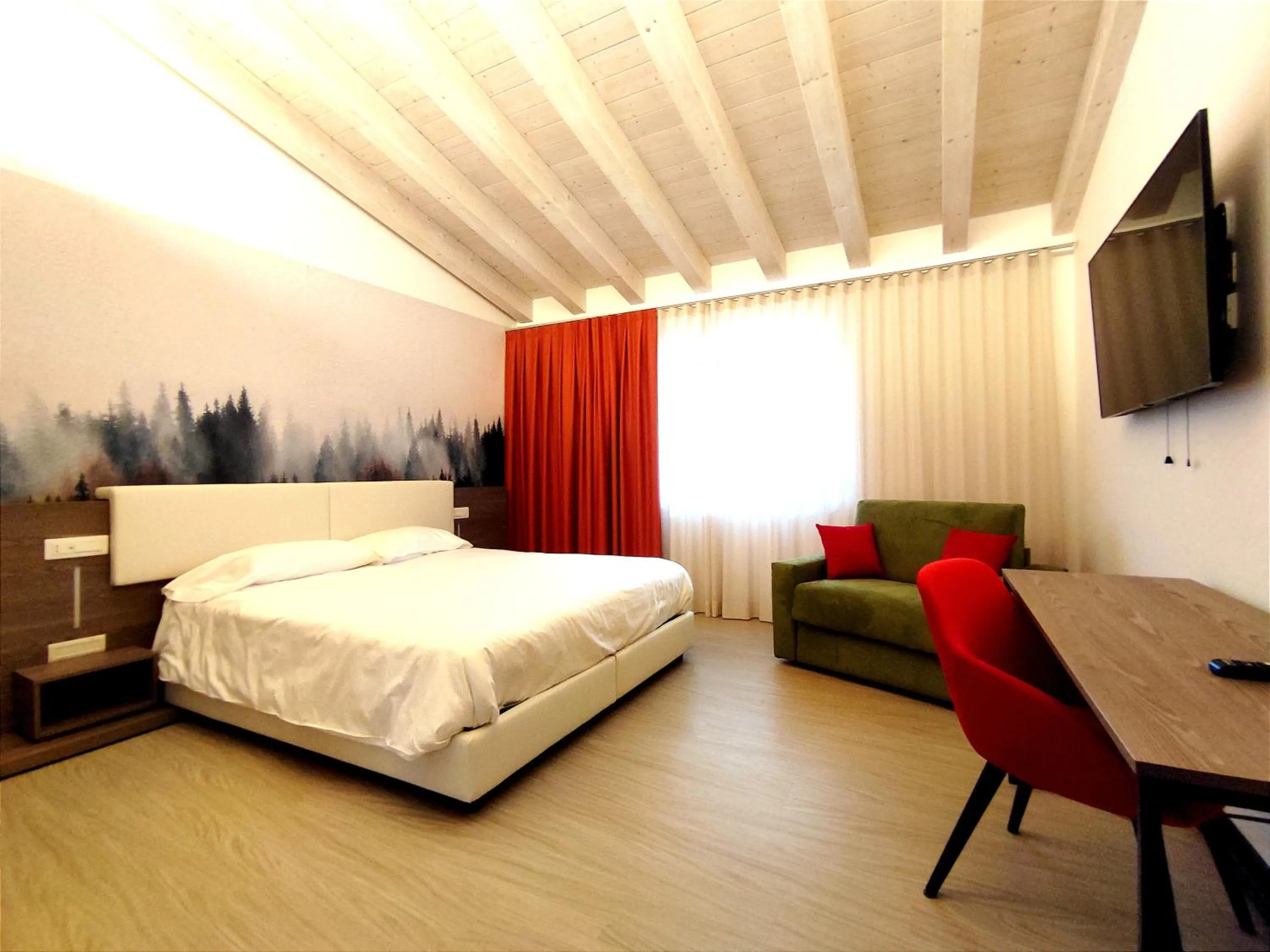 Photo of the whole room, Bed in Hotel Luna