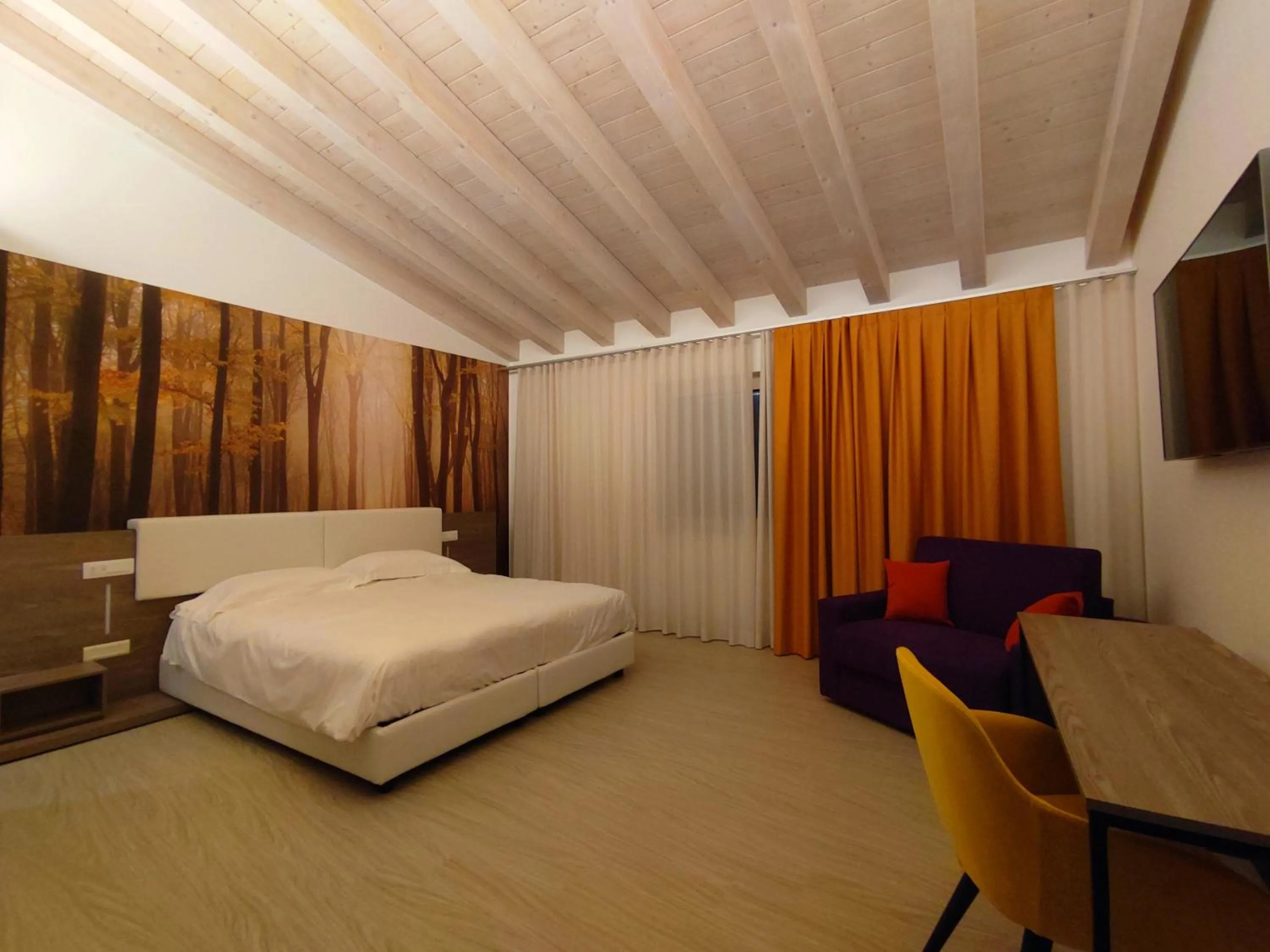 Photo of the whole room, Bed in Hotel Luna