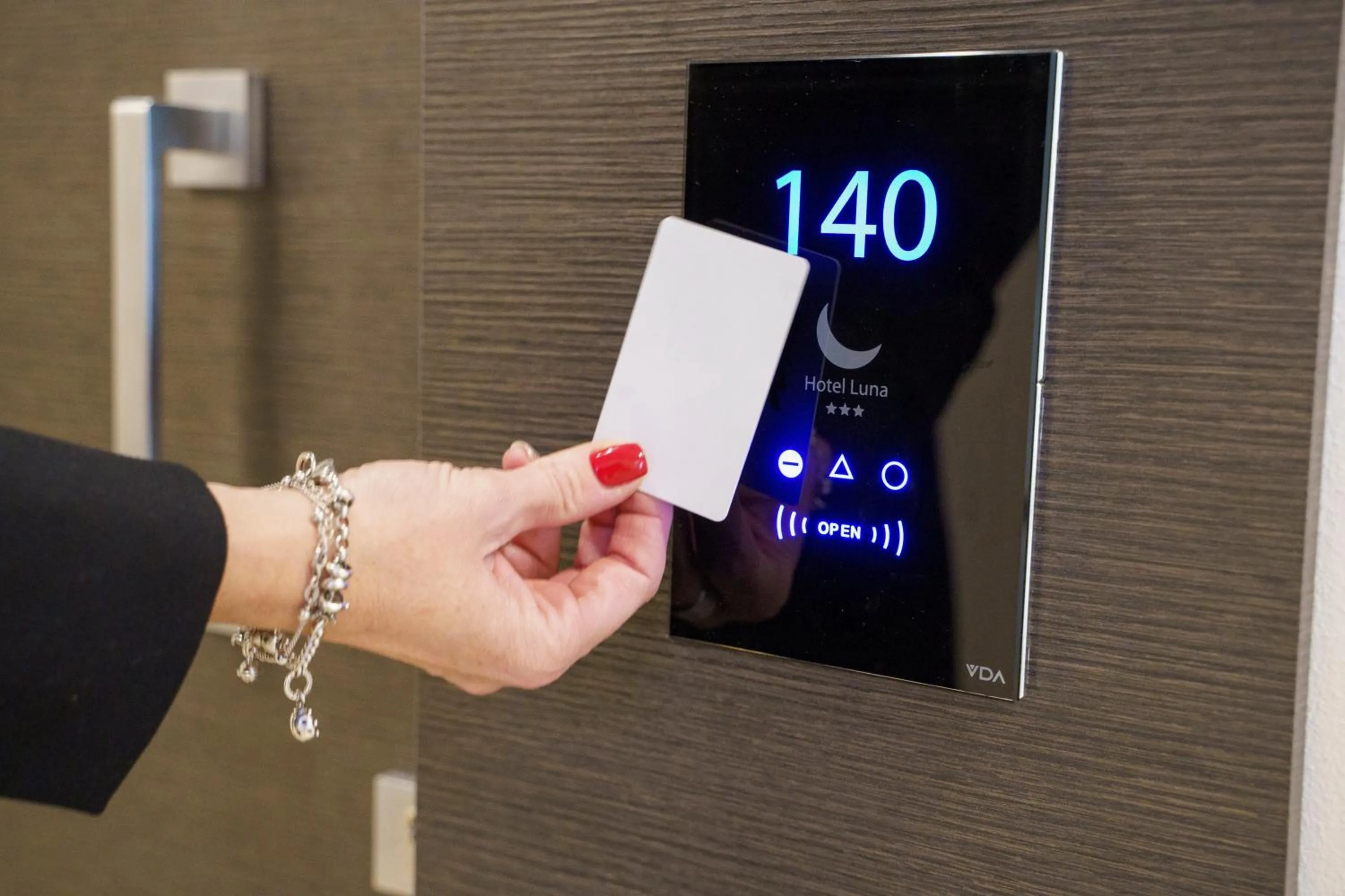 Logo/Certificate/Sign in Hotel Luna