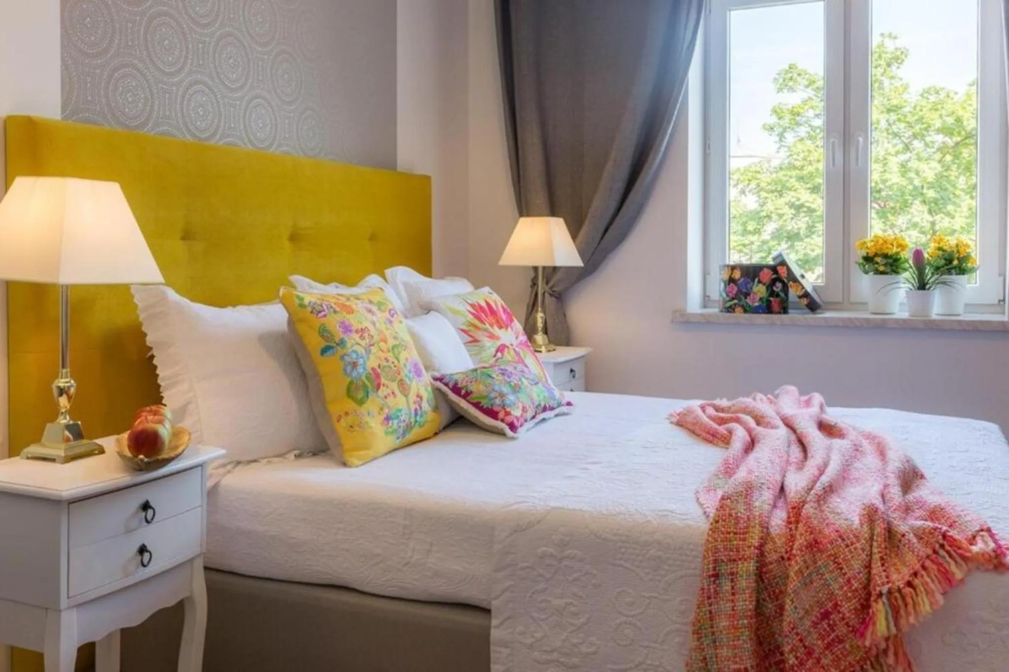 Bed in Between Old Town and Kazimierz