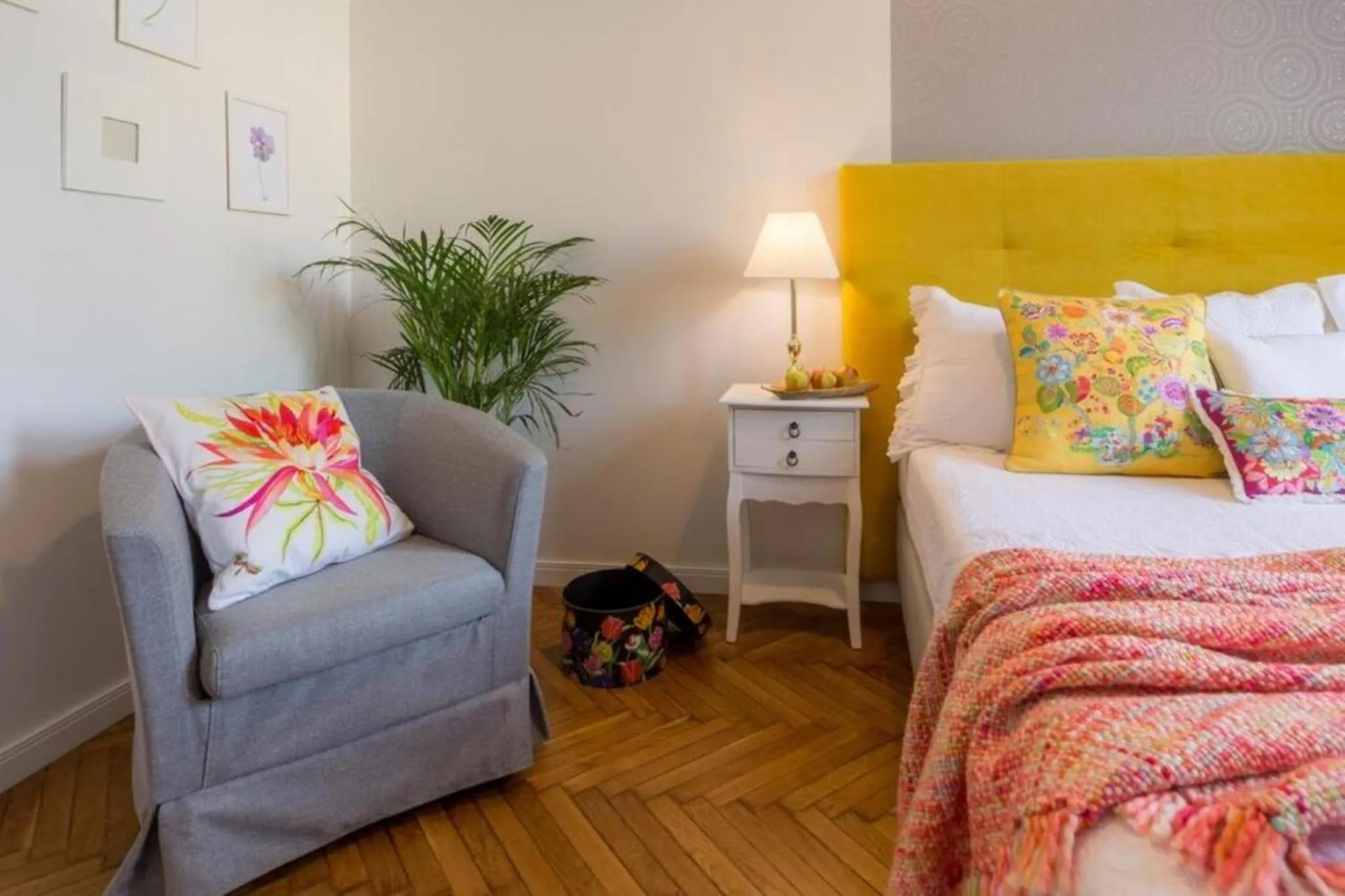 Bed in Between Old Town and Kazimierz