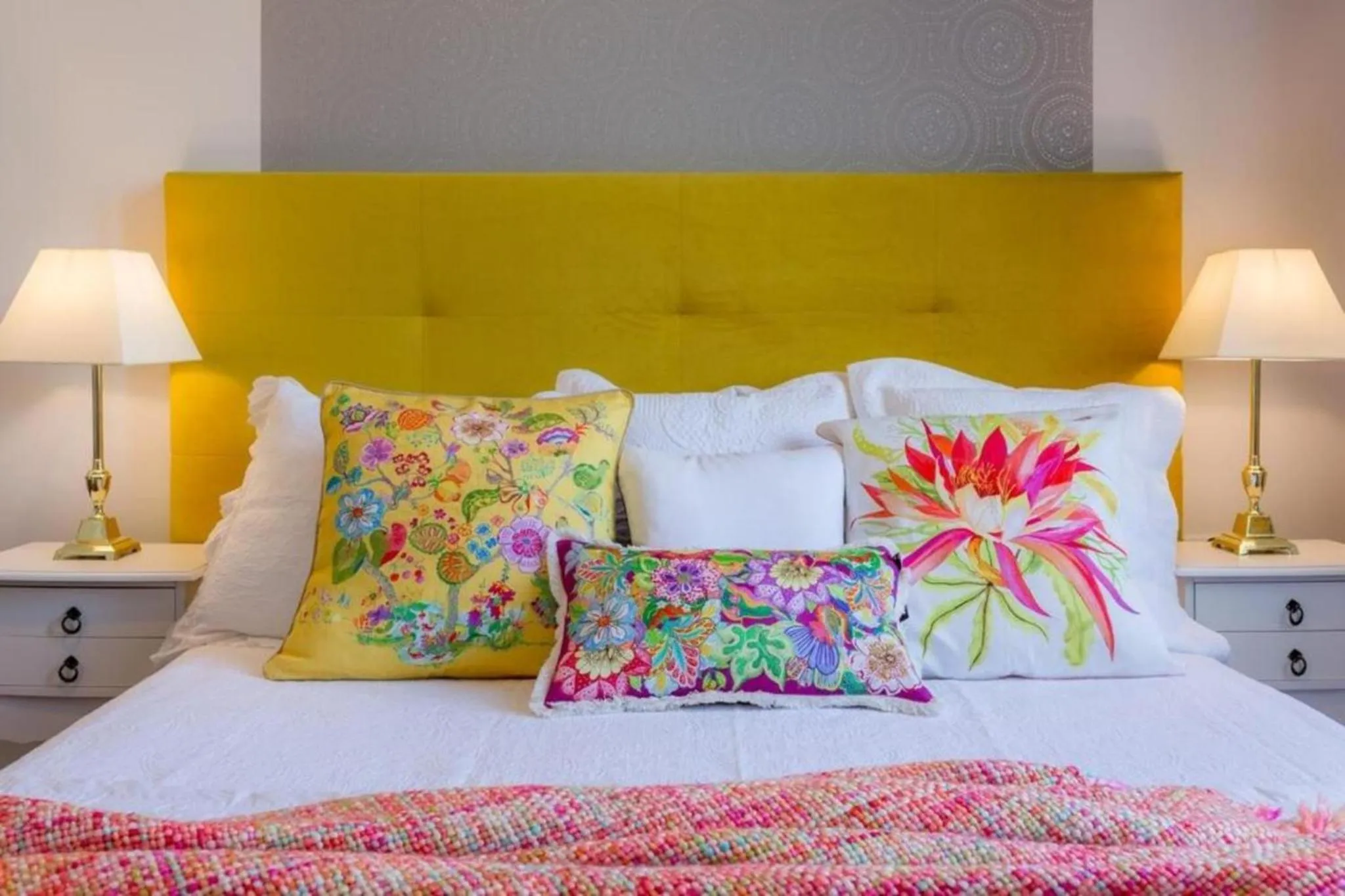 Bed in Between Old Town and Kazimierz