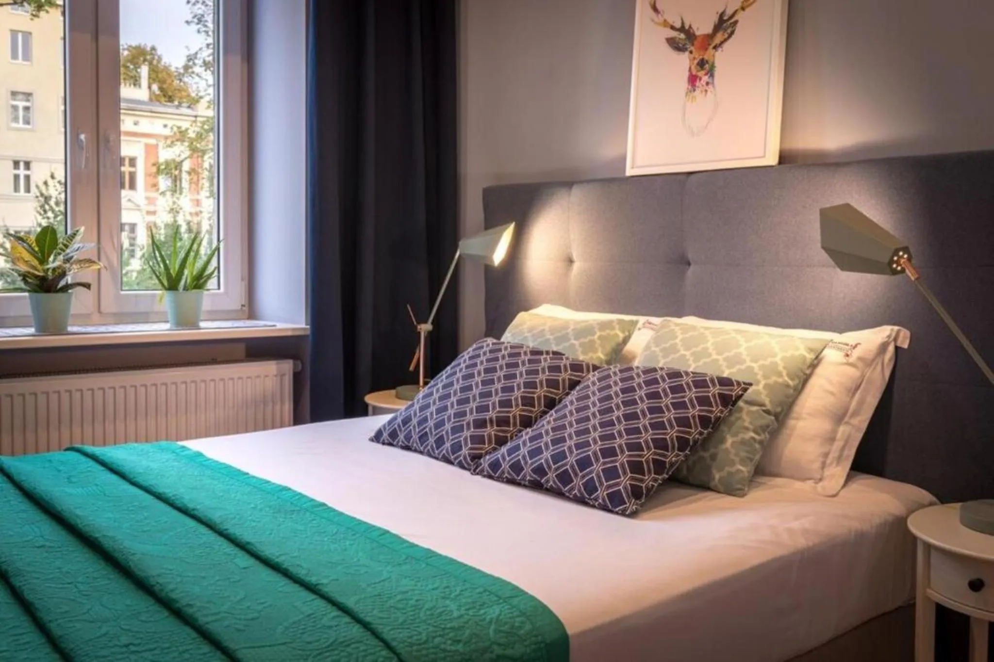 Bed in Between Old Town and Kazimierz