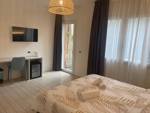 Bed in Hotel La Pergola di Venezia