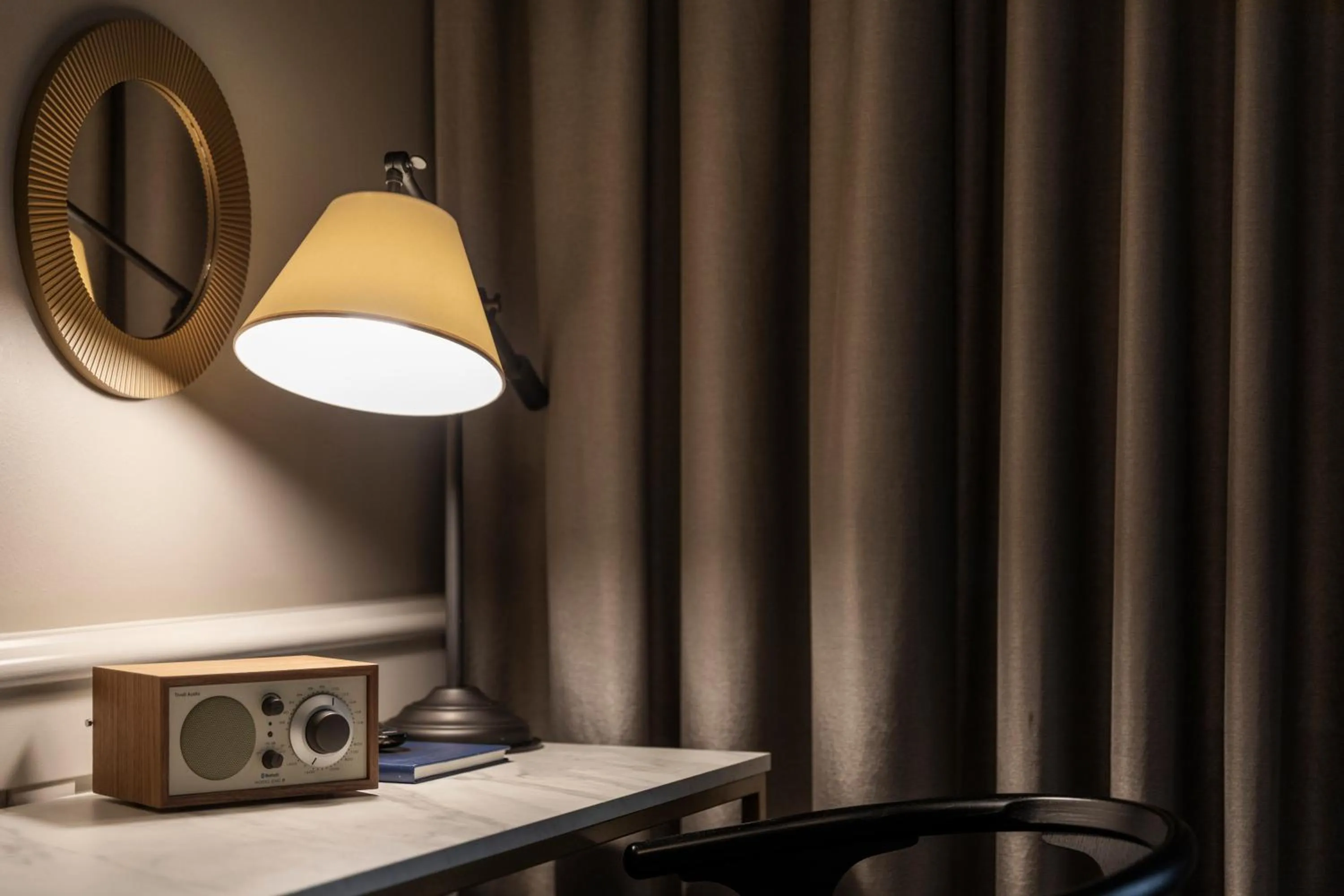 TV and multimedia in Home Hotel Grand Bodø