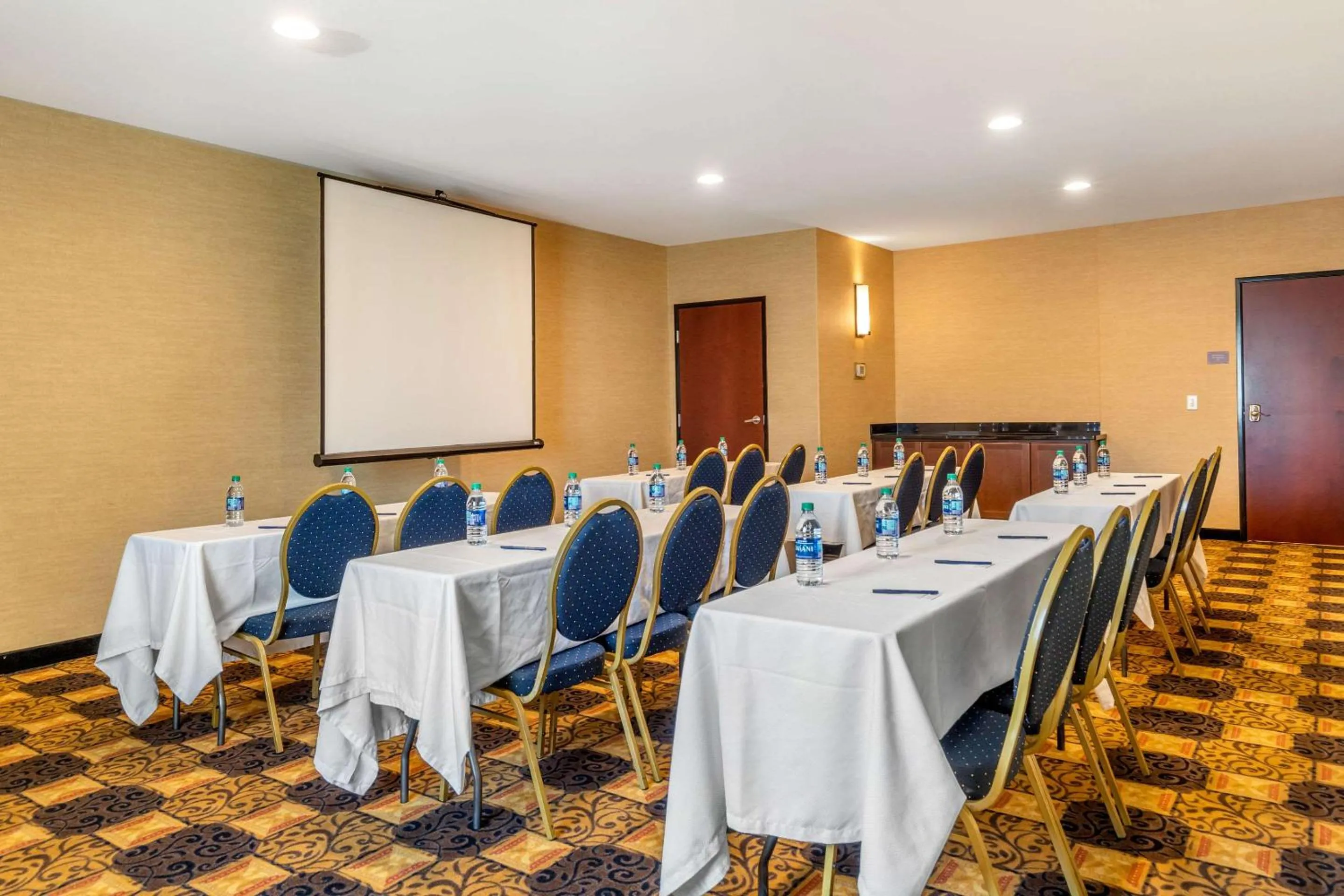 On site in Comfort Suites San Antonio North - Stone Oak