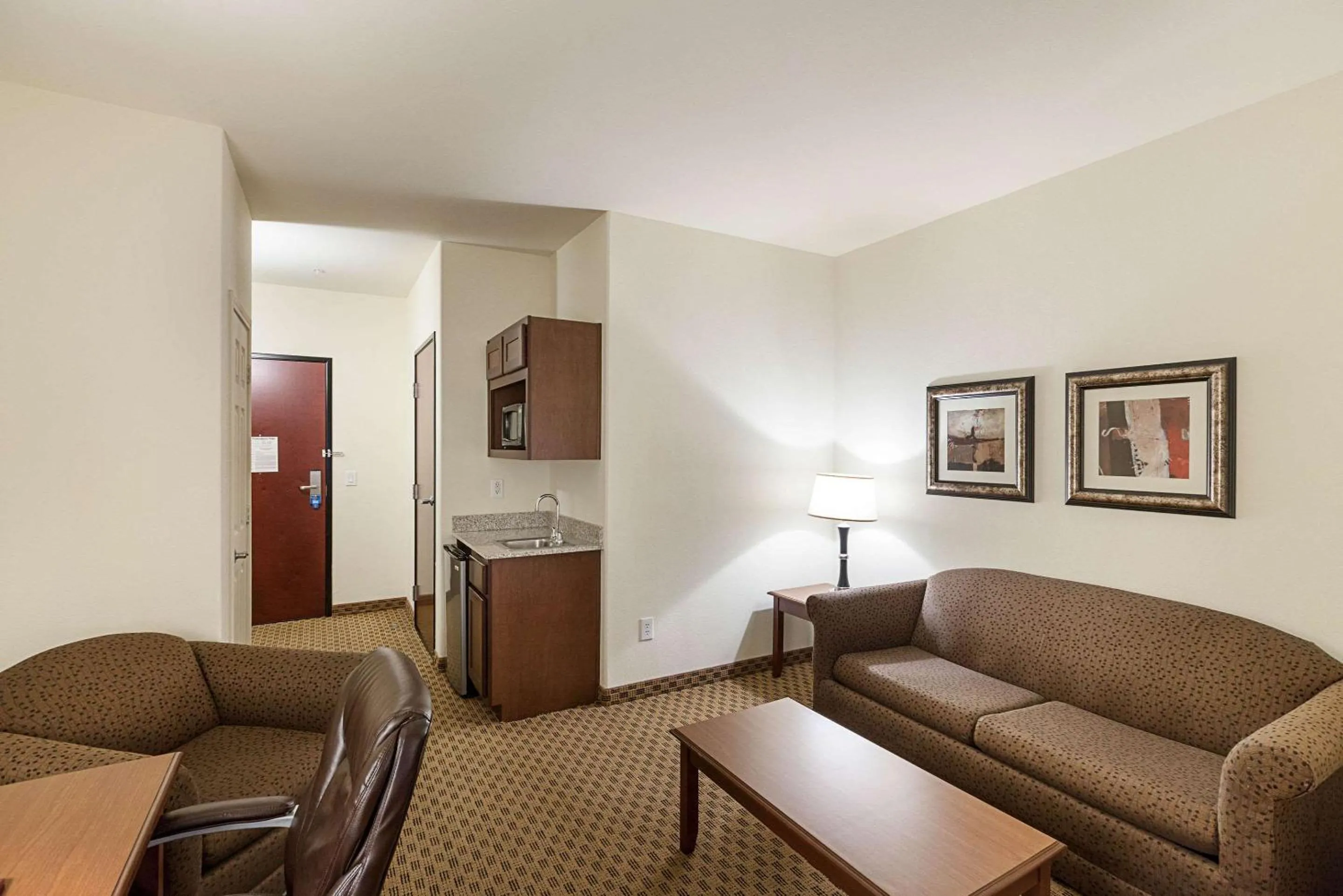 Photo of the whole room in Comfort Suites San Antonio North - Stone Oak