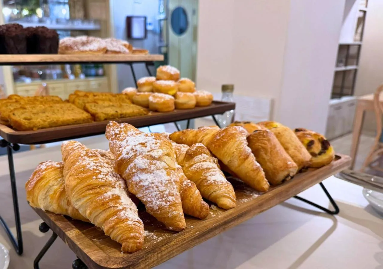 Breakfast in Hotel Enzo