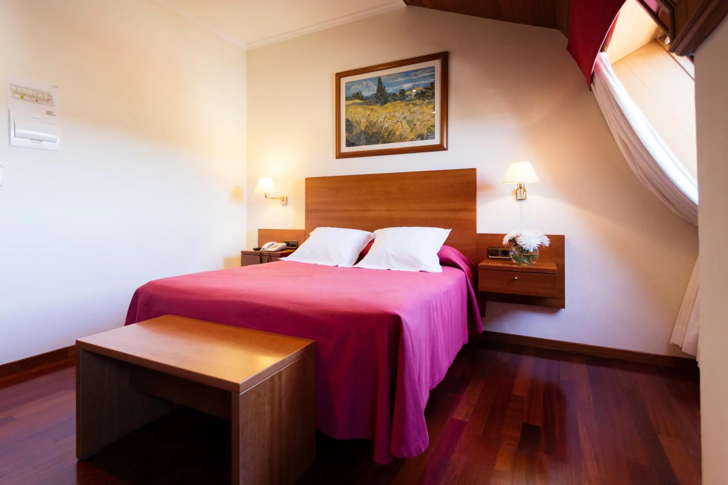 Photo of the whole room, Bed in Hotel Valencia