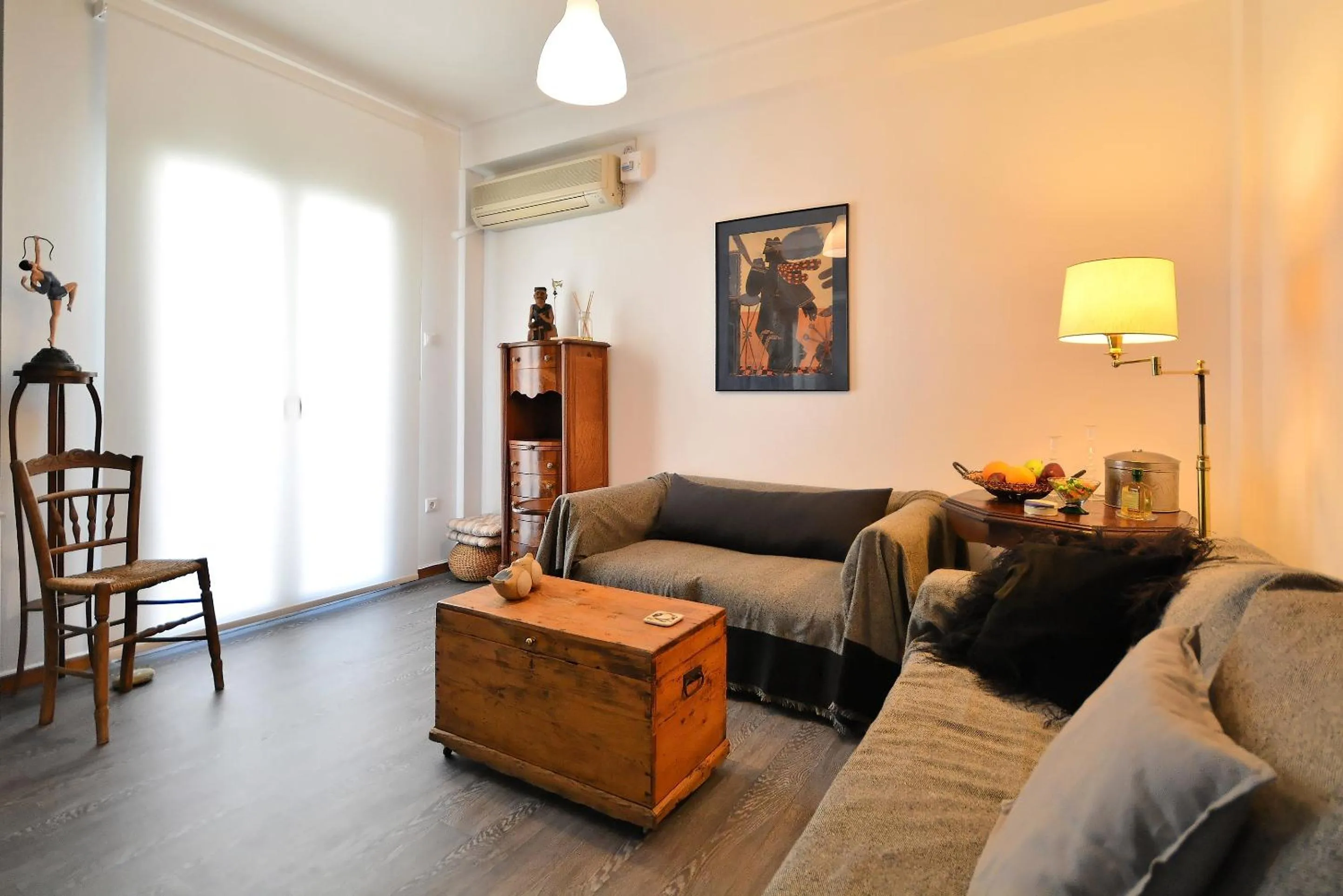 Living room in Plaka Elegant Apartment
