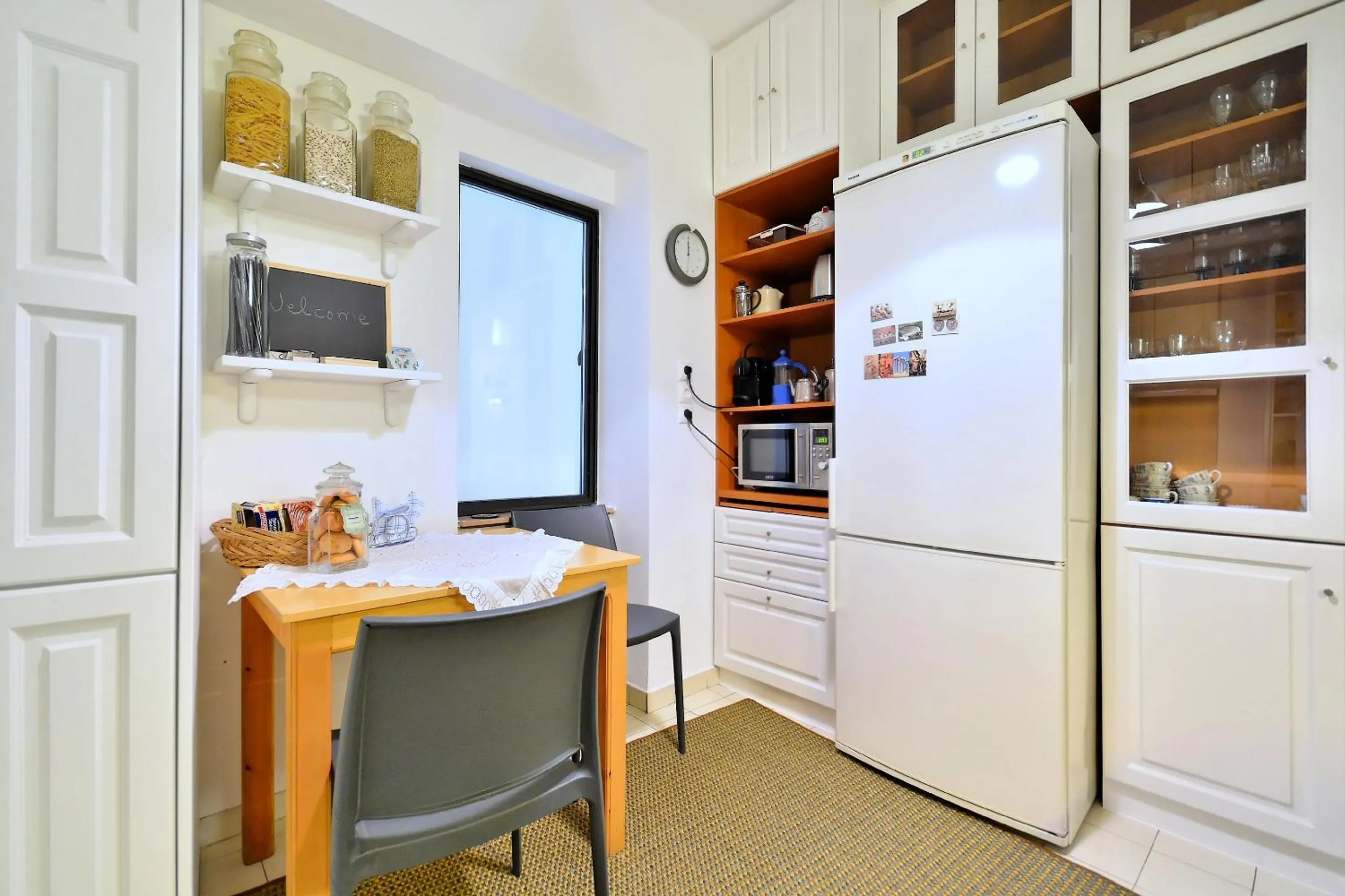 Coffee/tea facilities in Plaka Elegant Apartment