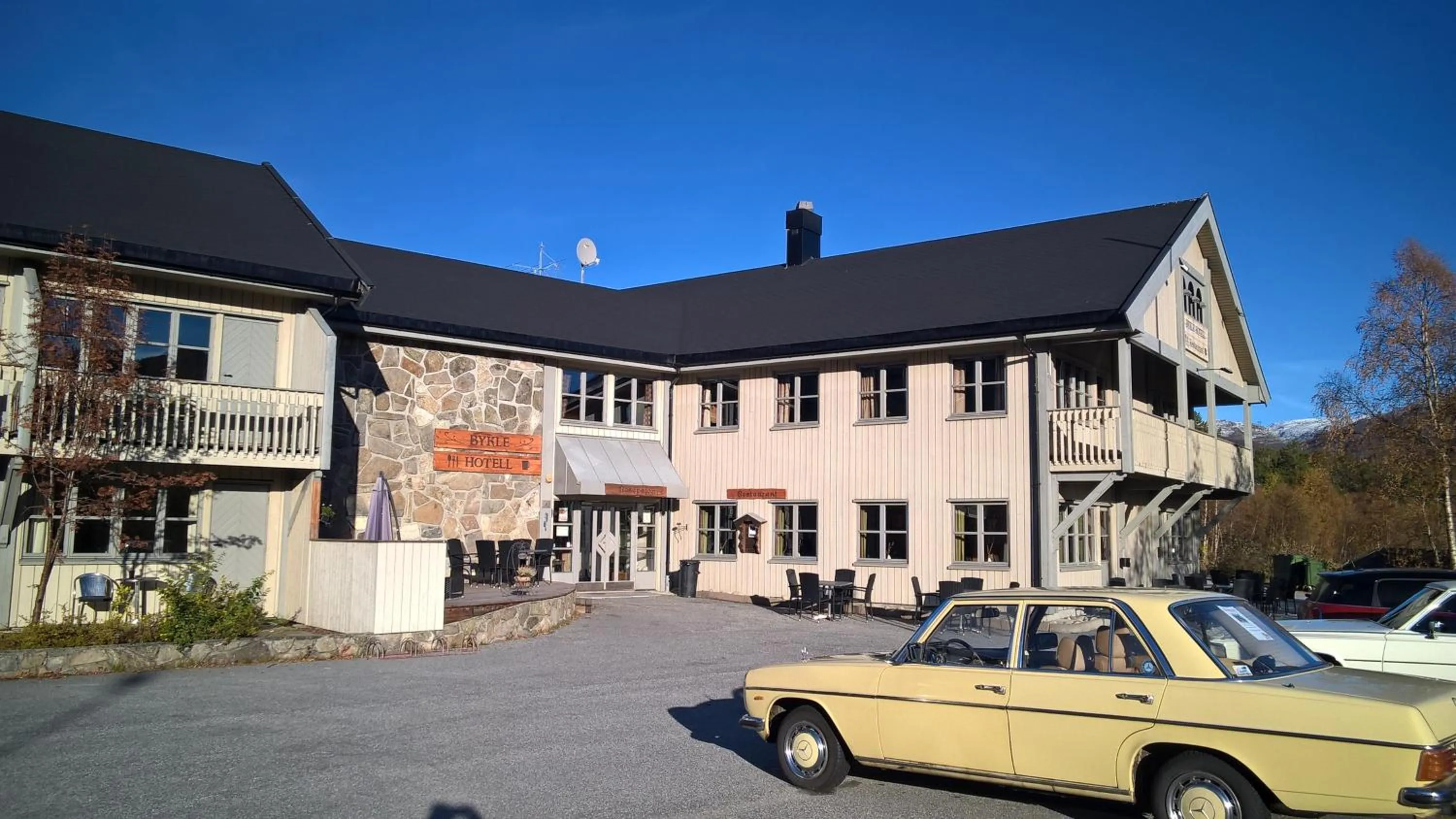 Property building in Bykle Hotel