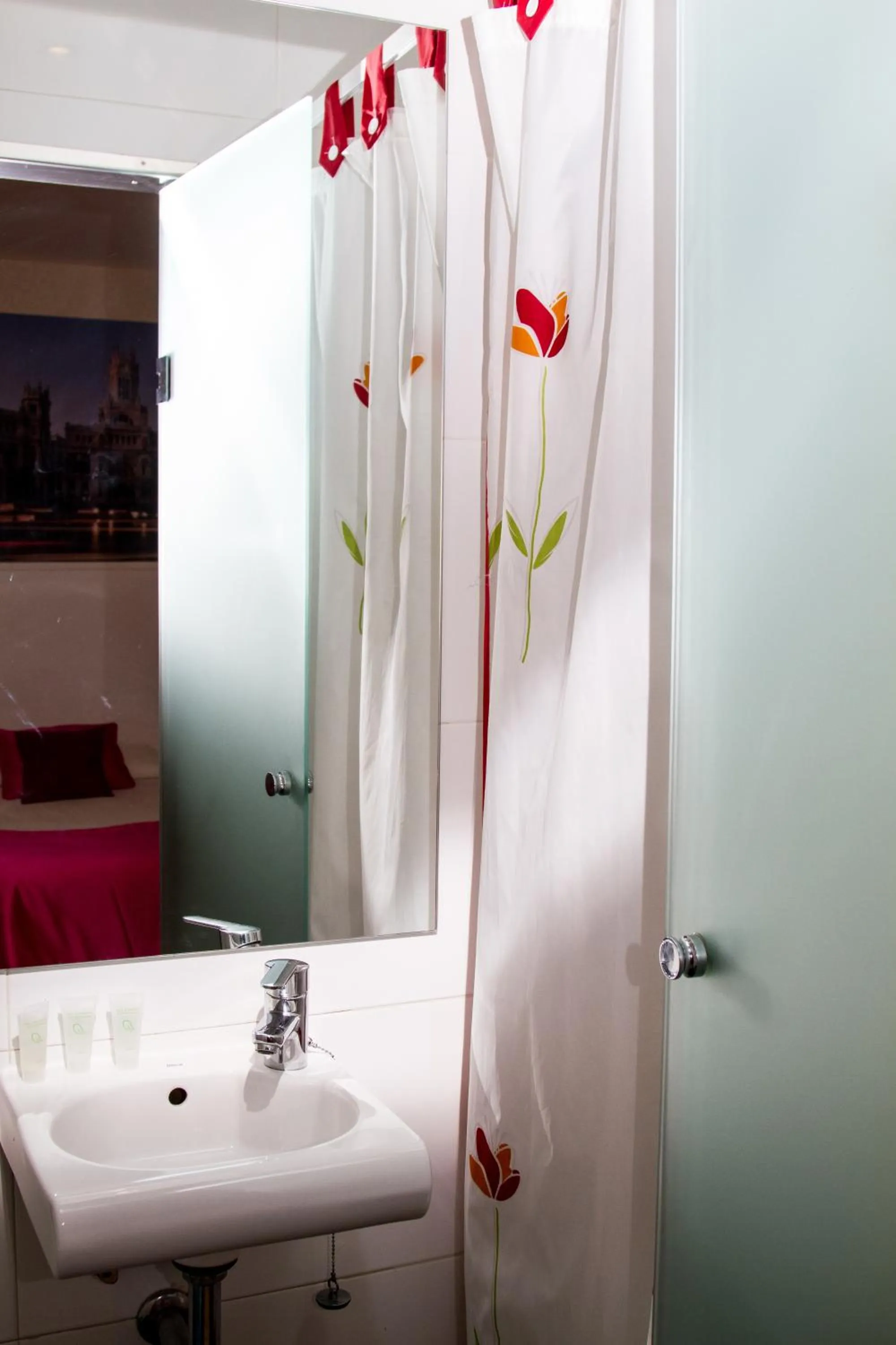 Bathroom in CH Olmedo