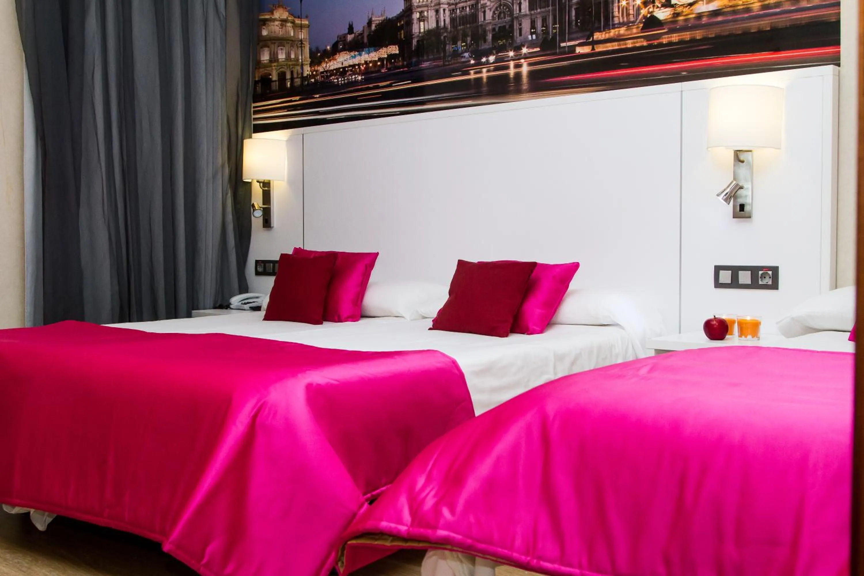 Bedroom, Bed in CH Olmedo