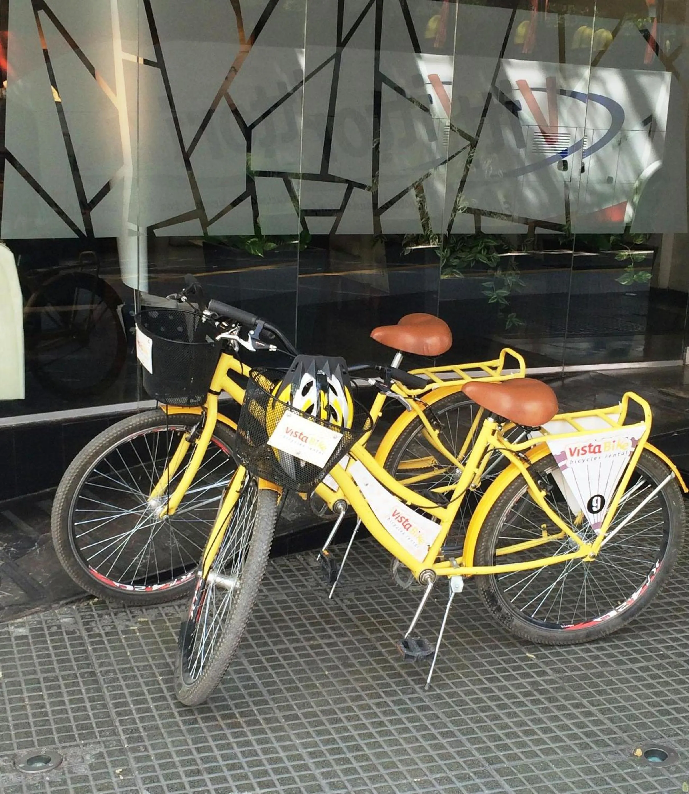 Entertainment in Hotel Crillon Mendoza