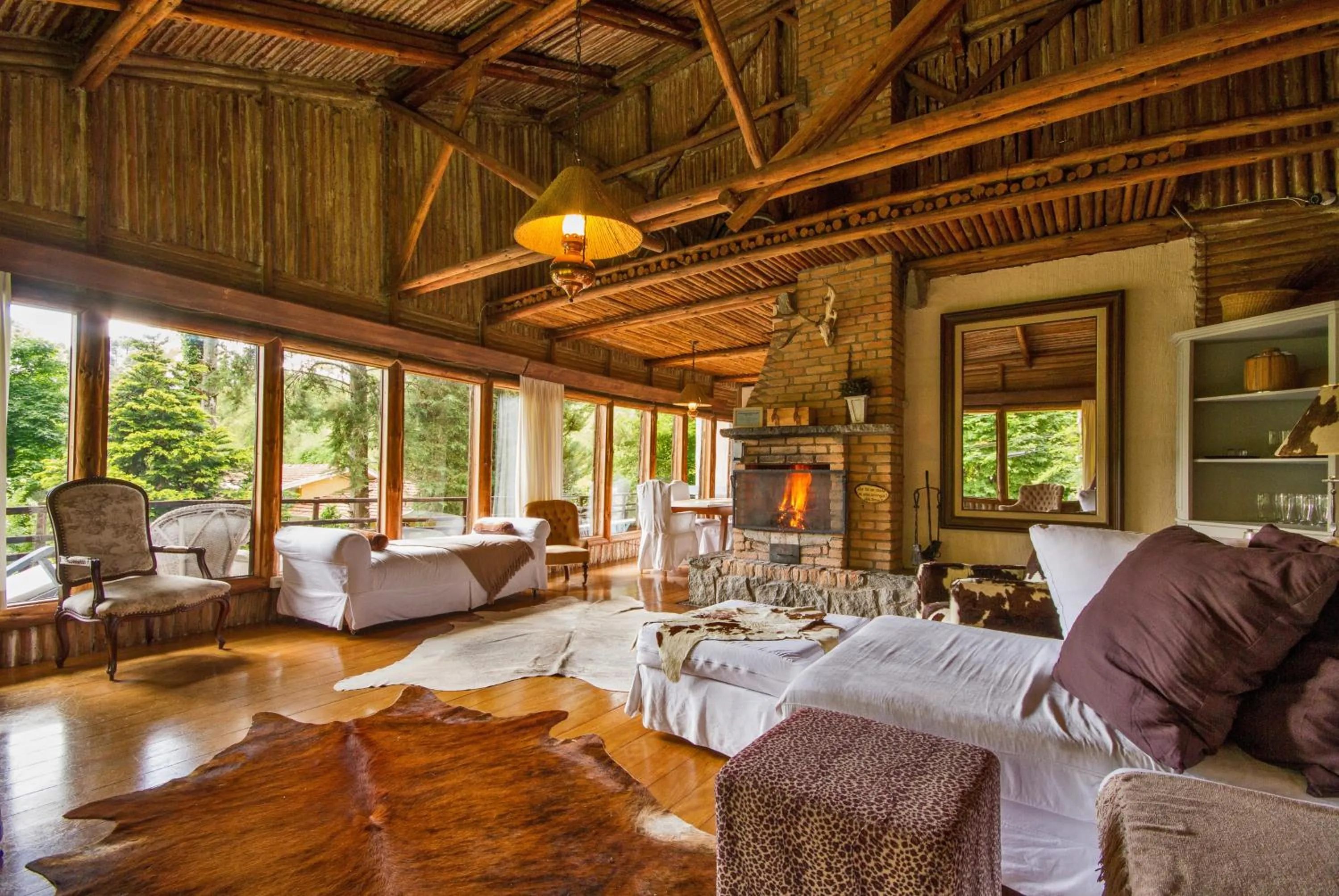 Pousada Casa Mantiqueira - Próxima ao Capivarí e opções de Hidromassagem