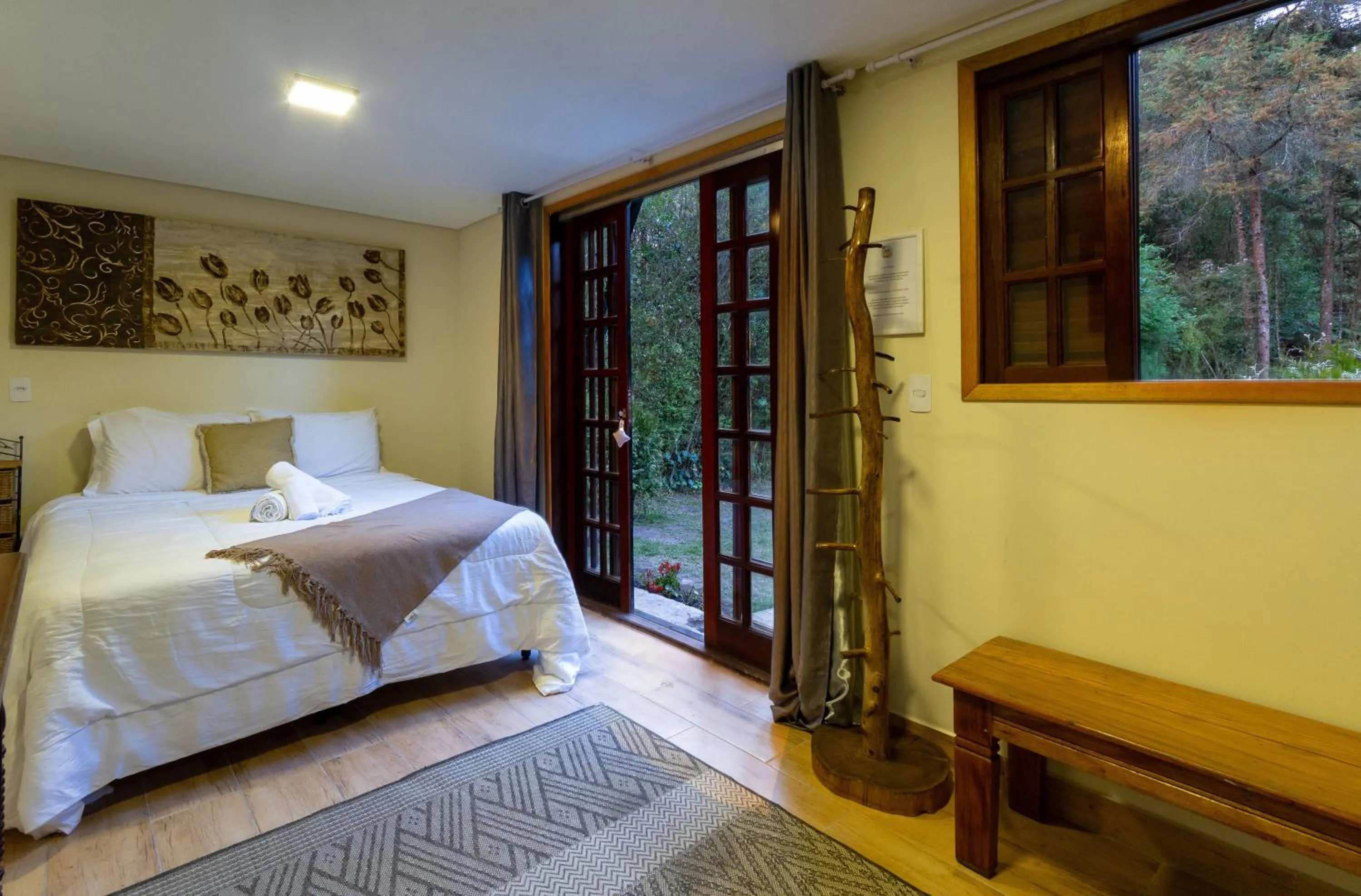 Bedroom, Bed in Pousada Casa Mantiqueira - Próxima ao Capivarí e opções de Hidromassagem