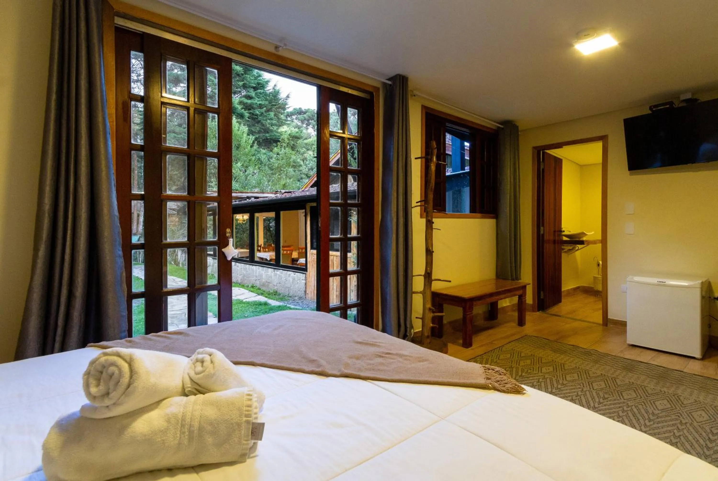 Bedroom, Bed in Pousada Casa Mantiqueira - Próxima ao Capivarí e opções de Hidromassagem