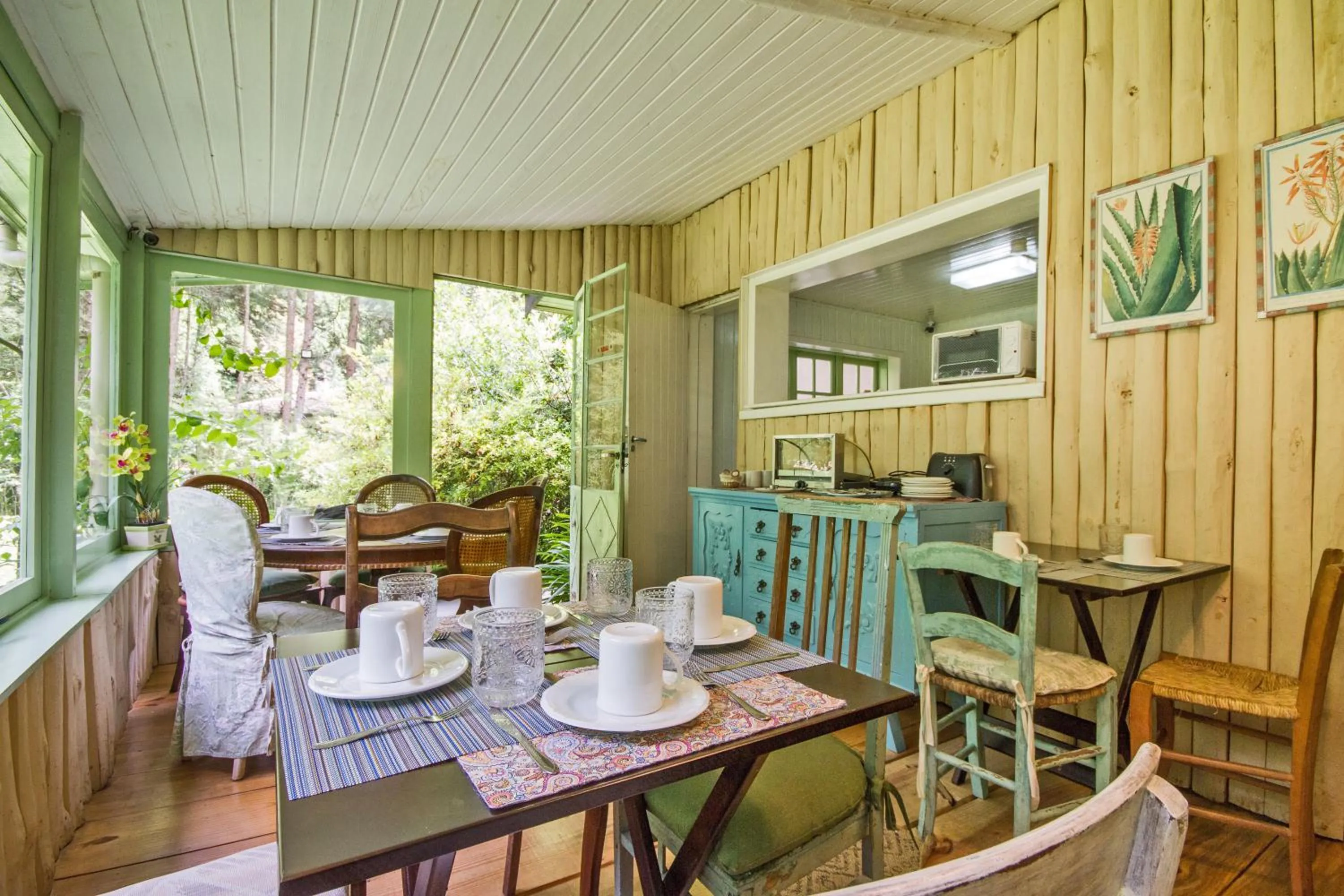 Restaurant/places to eat in Pousada Casa Mantiqueira - Próxima ao Capivarí e opções de Hidromassagem