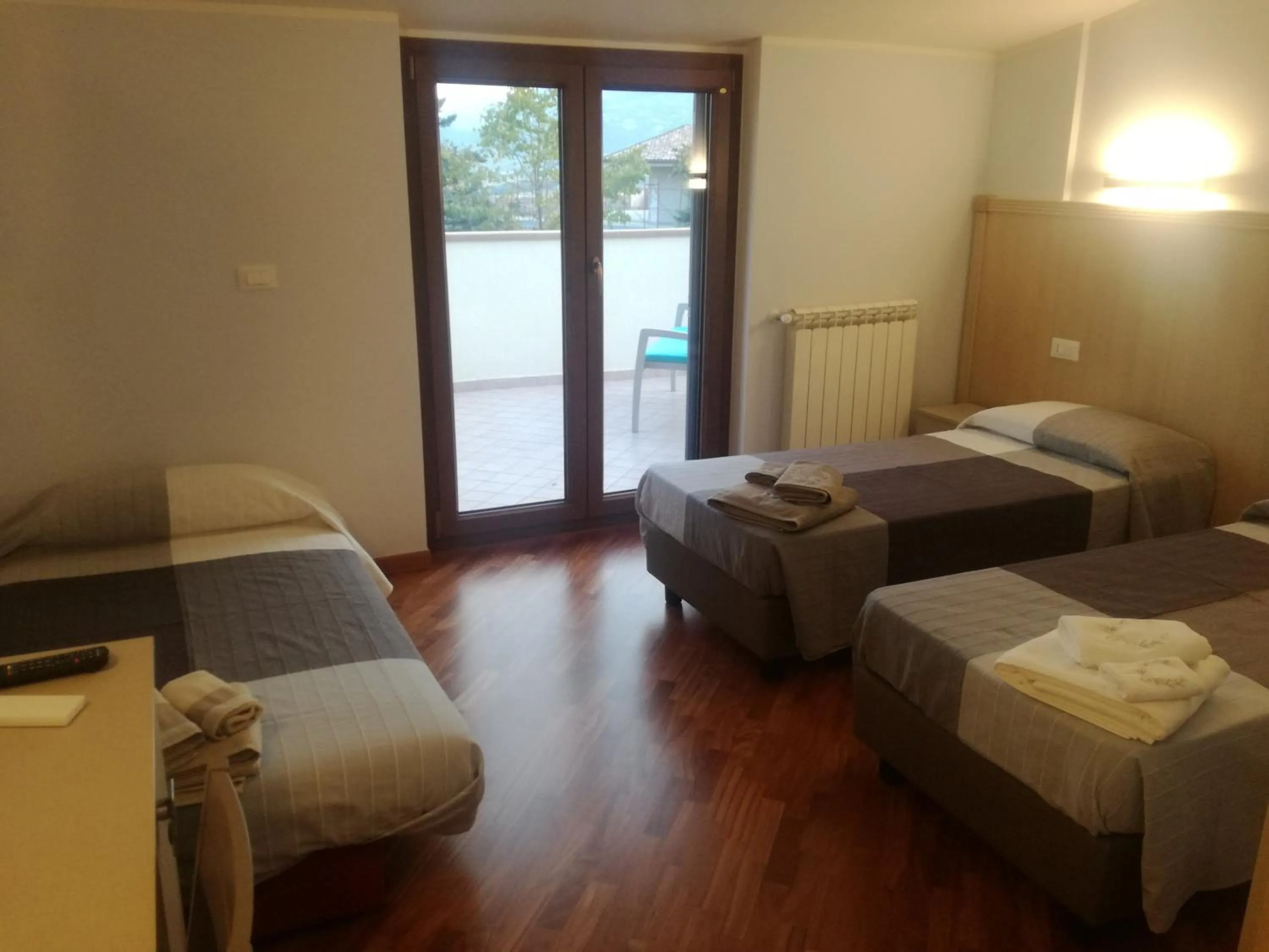 Photo of the whole room, Bed in Fonte Nuova Penne