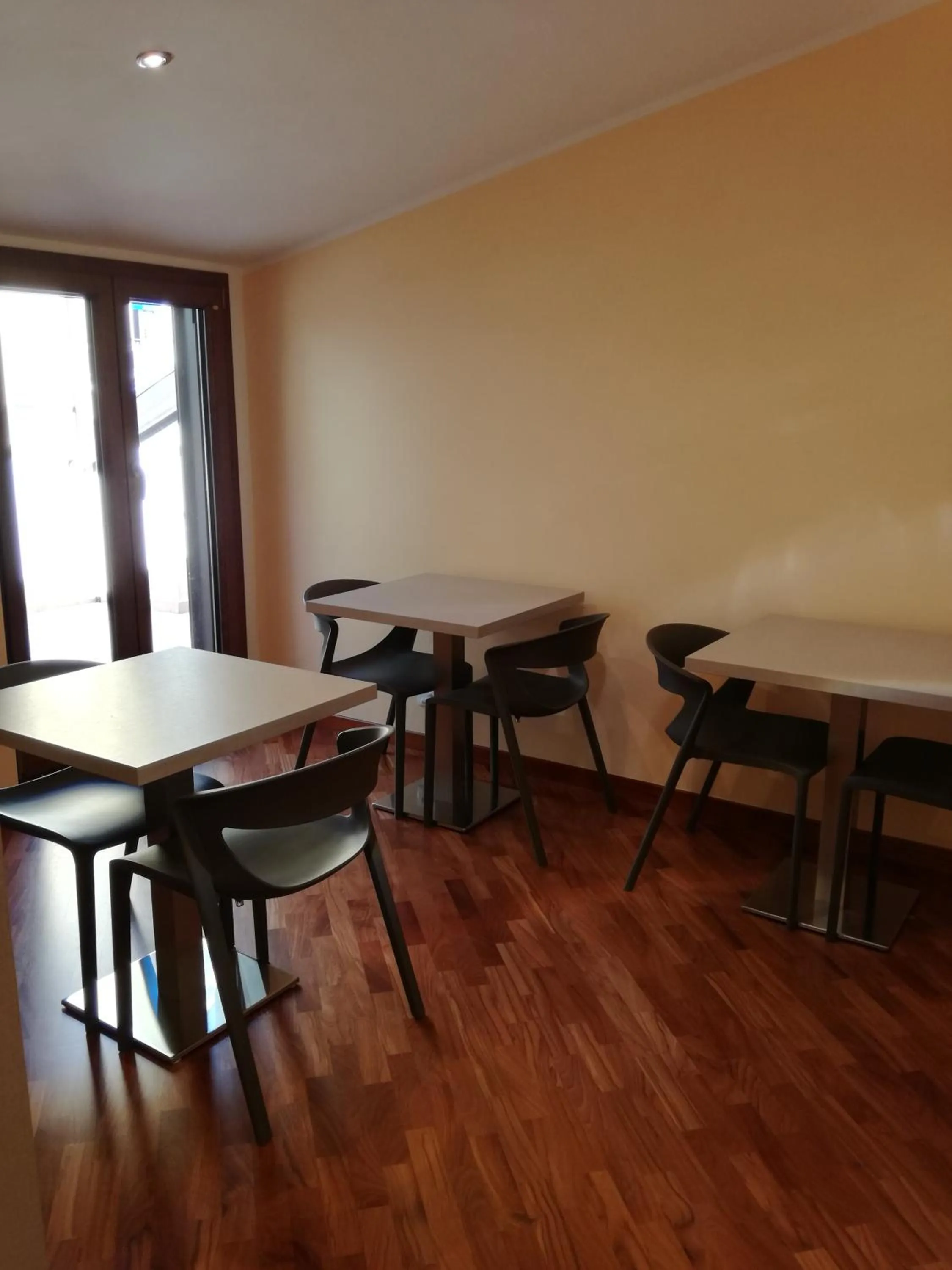 Communal lounge/ TV room in Fonte Nuova Penne