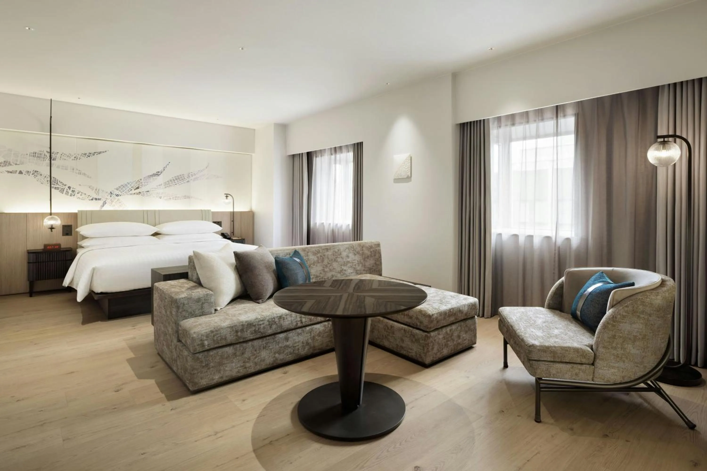 Photo of the whole room, Bed in Courtyard by Marriott Tokyo Ginza Hotel