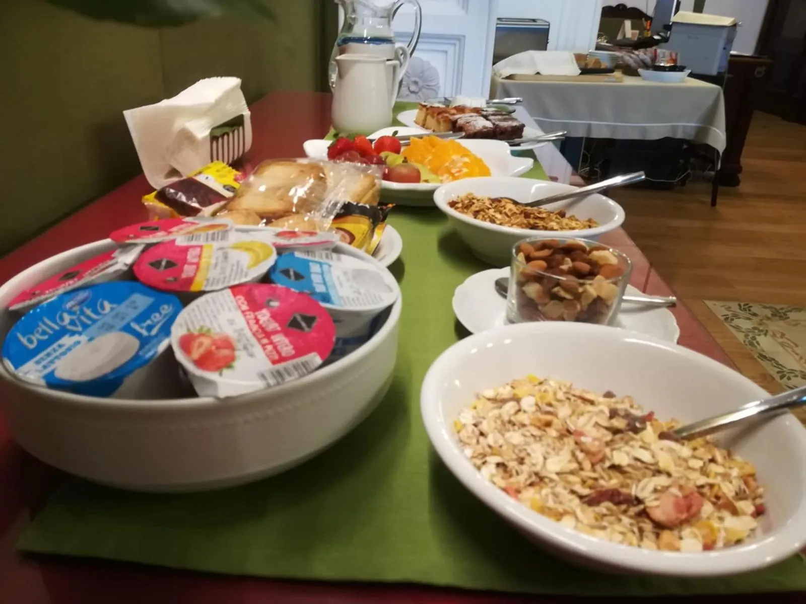 Food and drinks in Donna Giulia, Luxury House