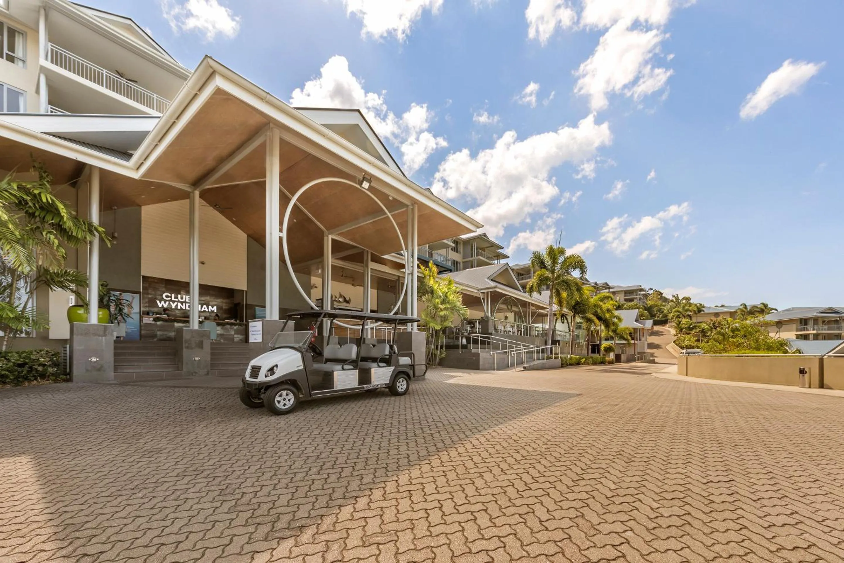 Property building in Club Wyndham Airlie Beach
