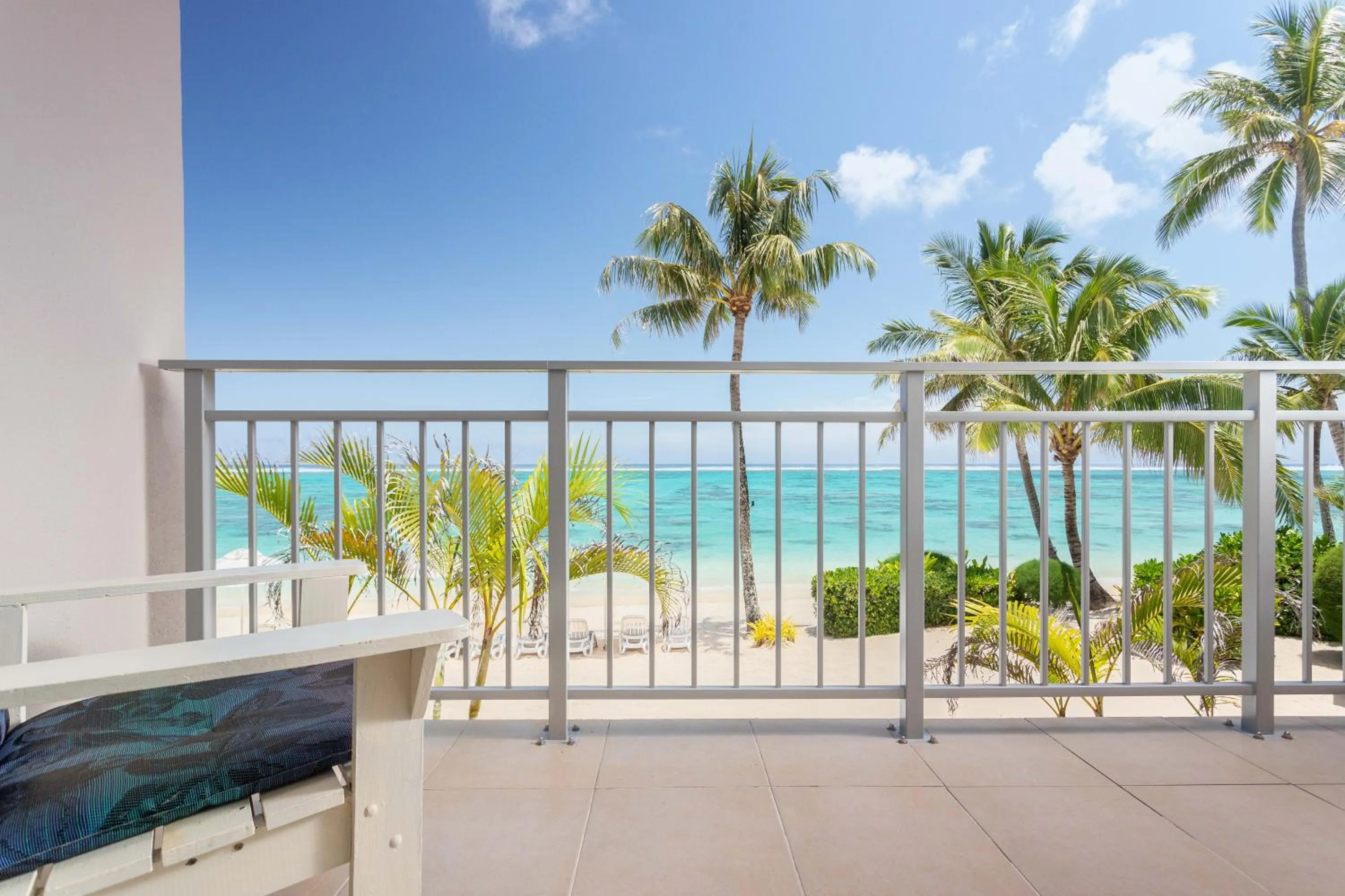 Balcony/Terrace in Moana Sands Beachfront Hotel