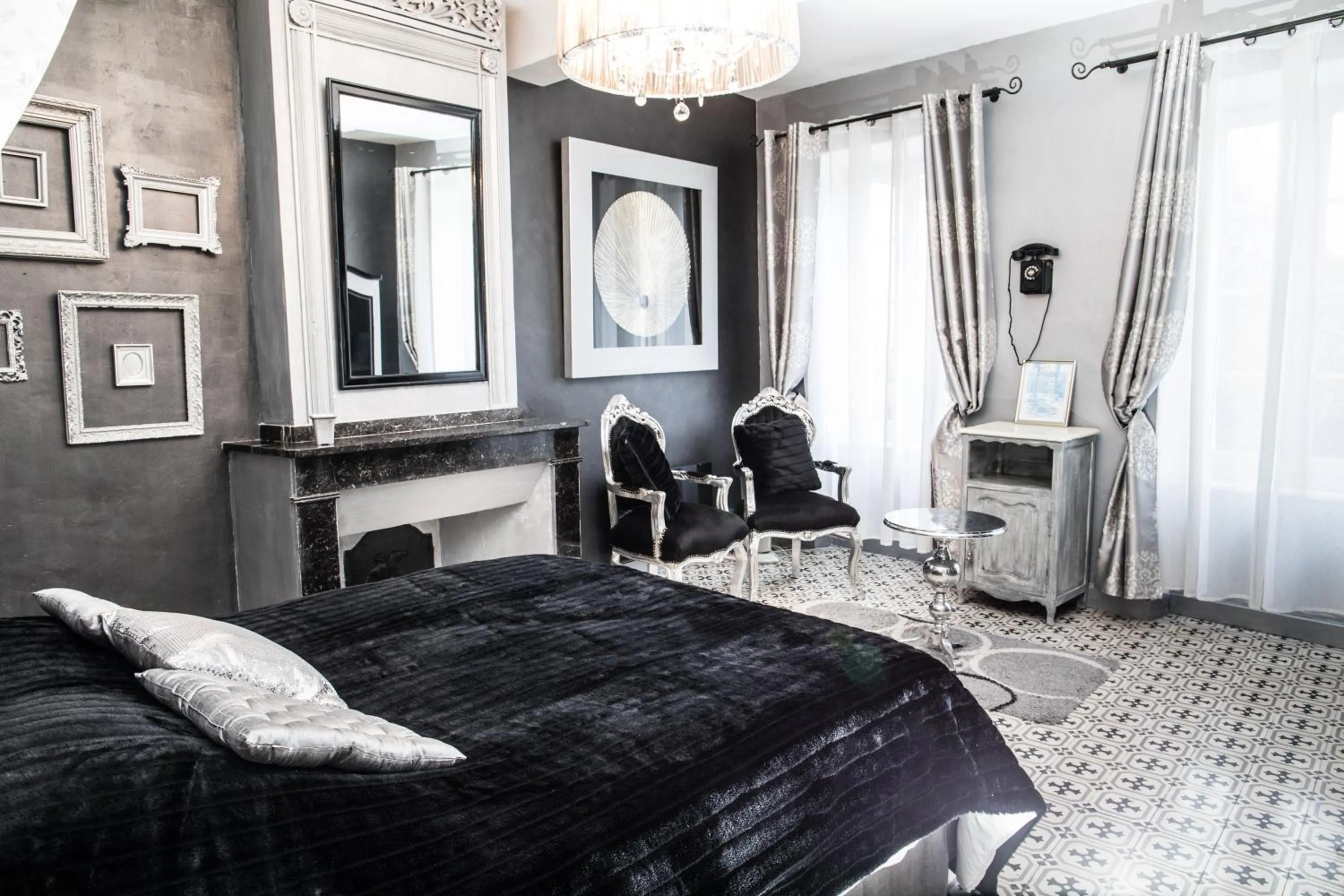 Bedroom, Bed in O'palmier Caché