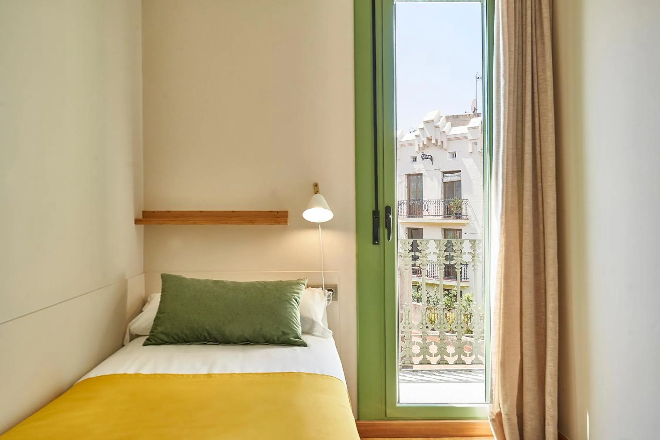 Bedroom, Bed in Barcelona Sants Station Apartments