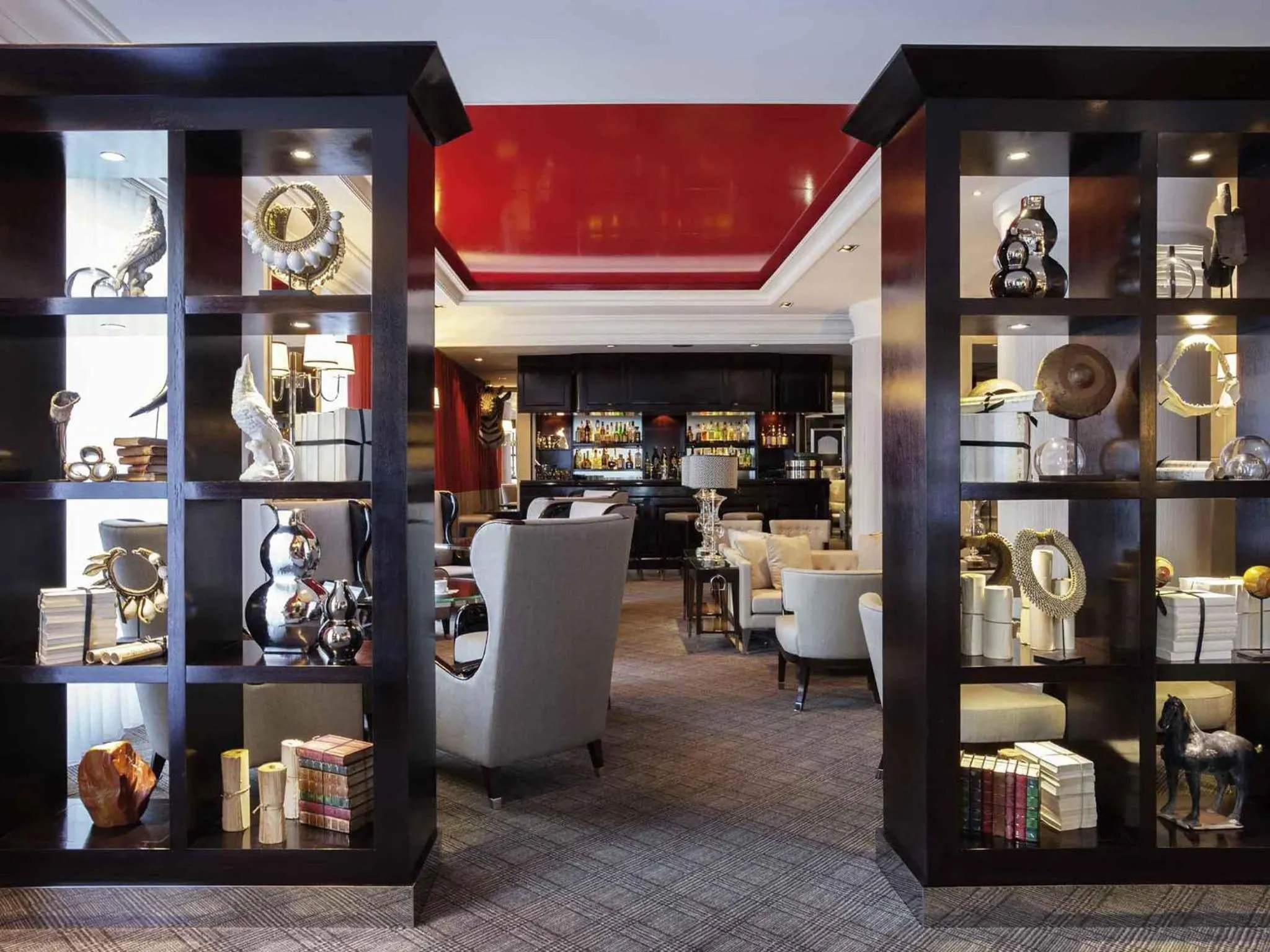 Lounge or bar in Park Hotel Grenoble - MGallery Collection