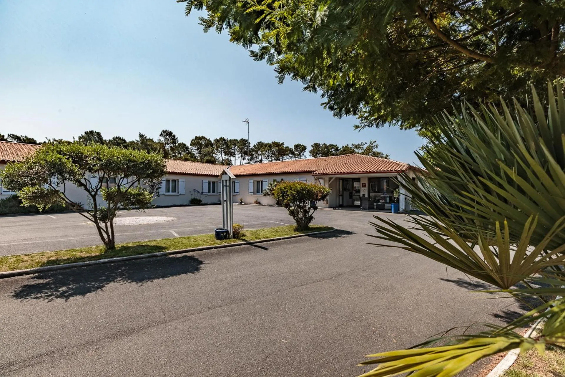 Property building in Le Heron Cendré