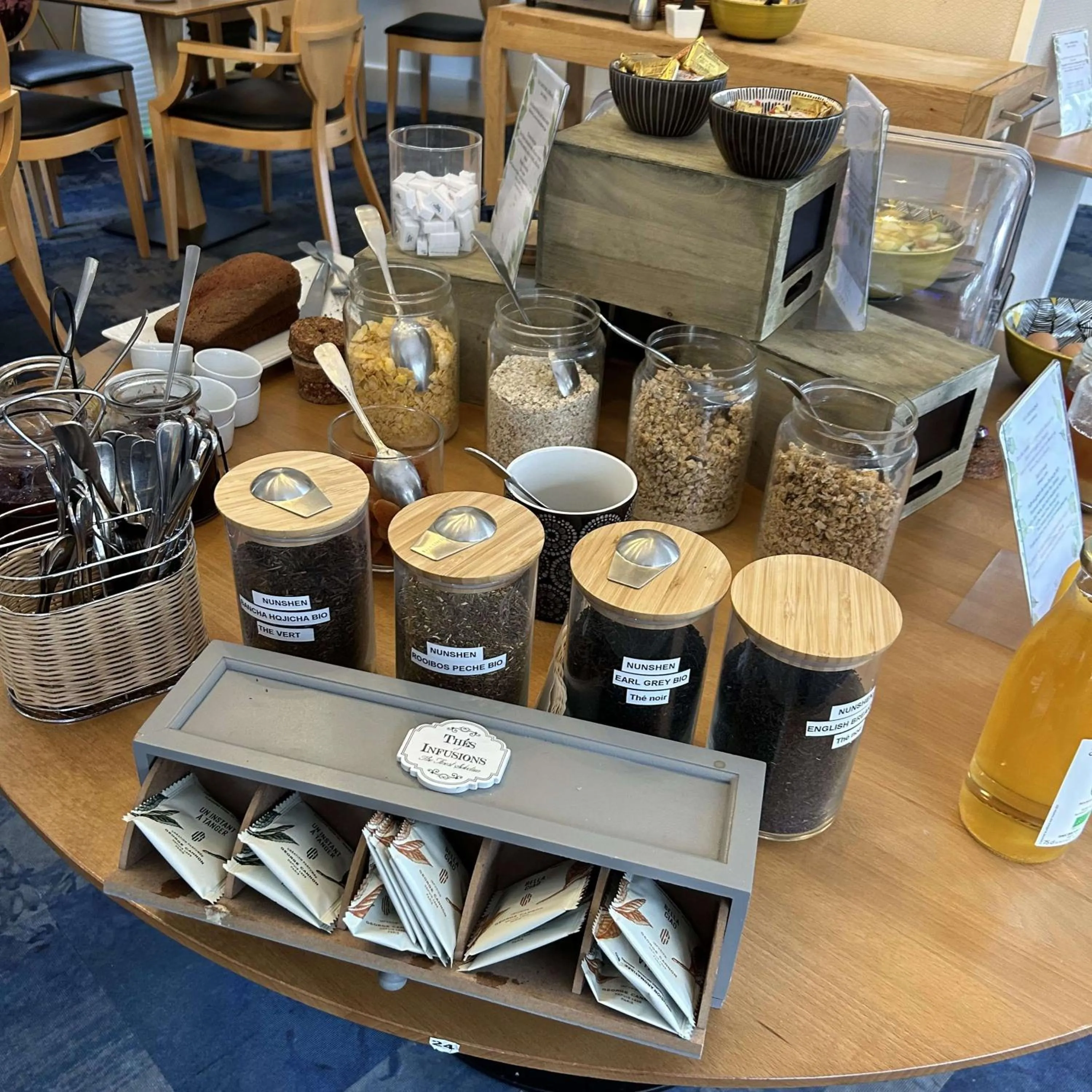 Breakfast in BRIT HOTEL & SPA Le Roc au Chien