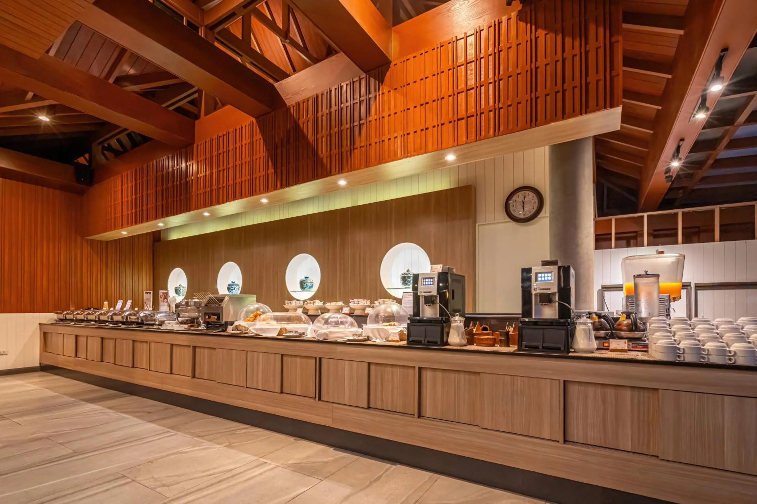 Restaurant/places to eat in Orchidacea Resort - Kata Beach