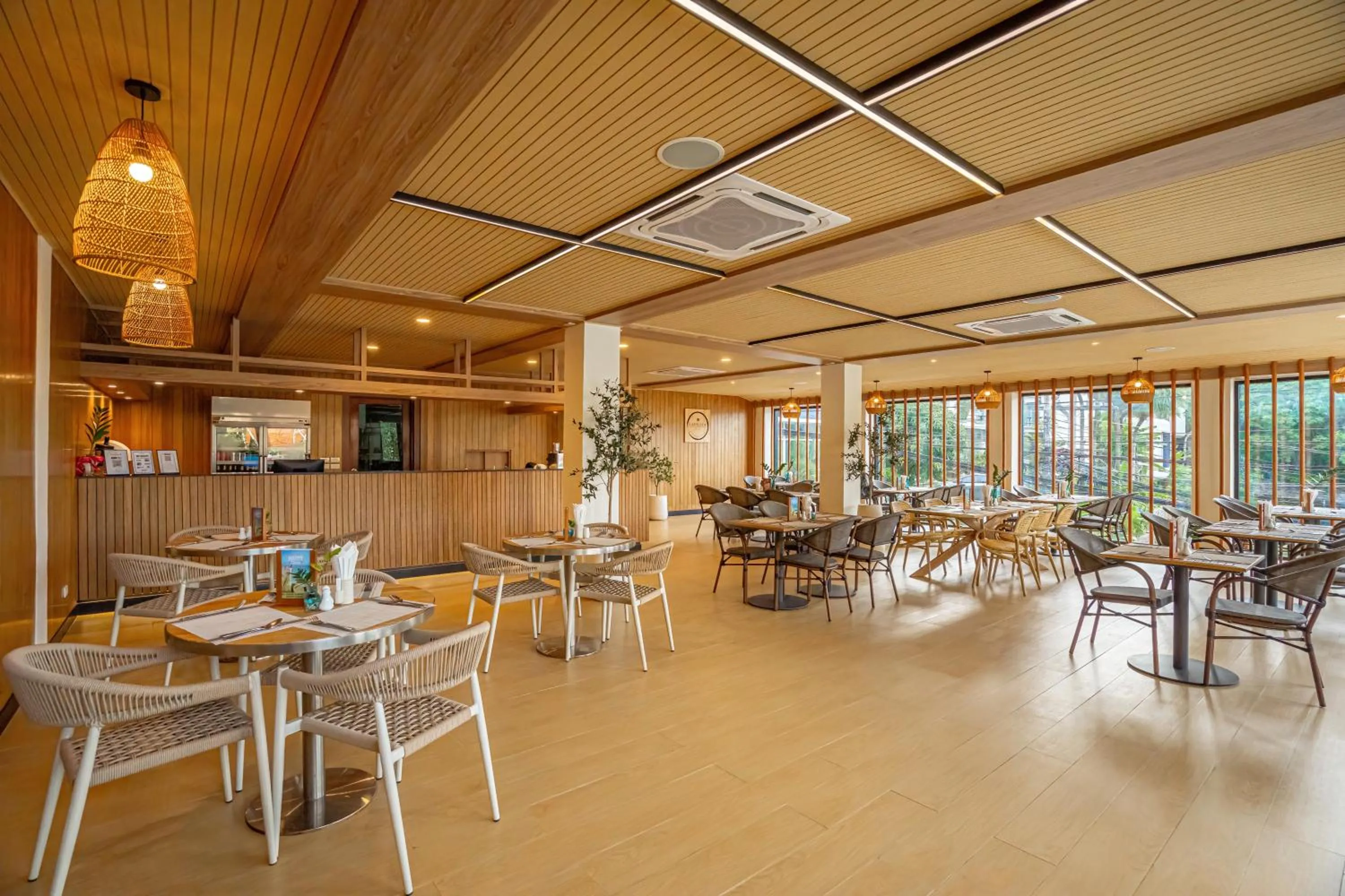 Restaurant/places to eat in Orchidacea Resort - Kata Beach