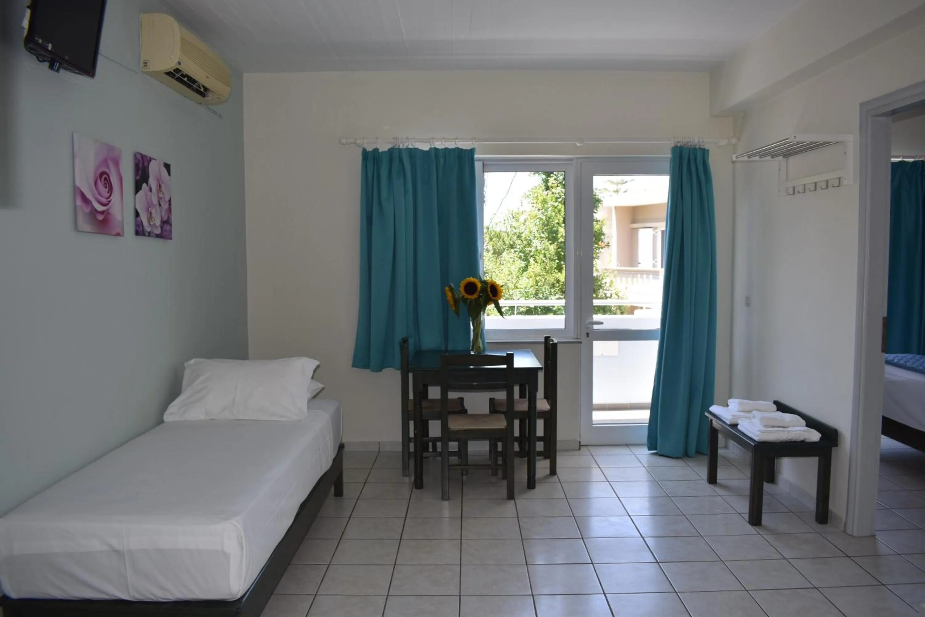Bed in Mediterranea Apartments